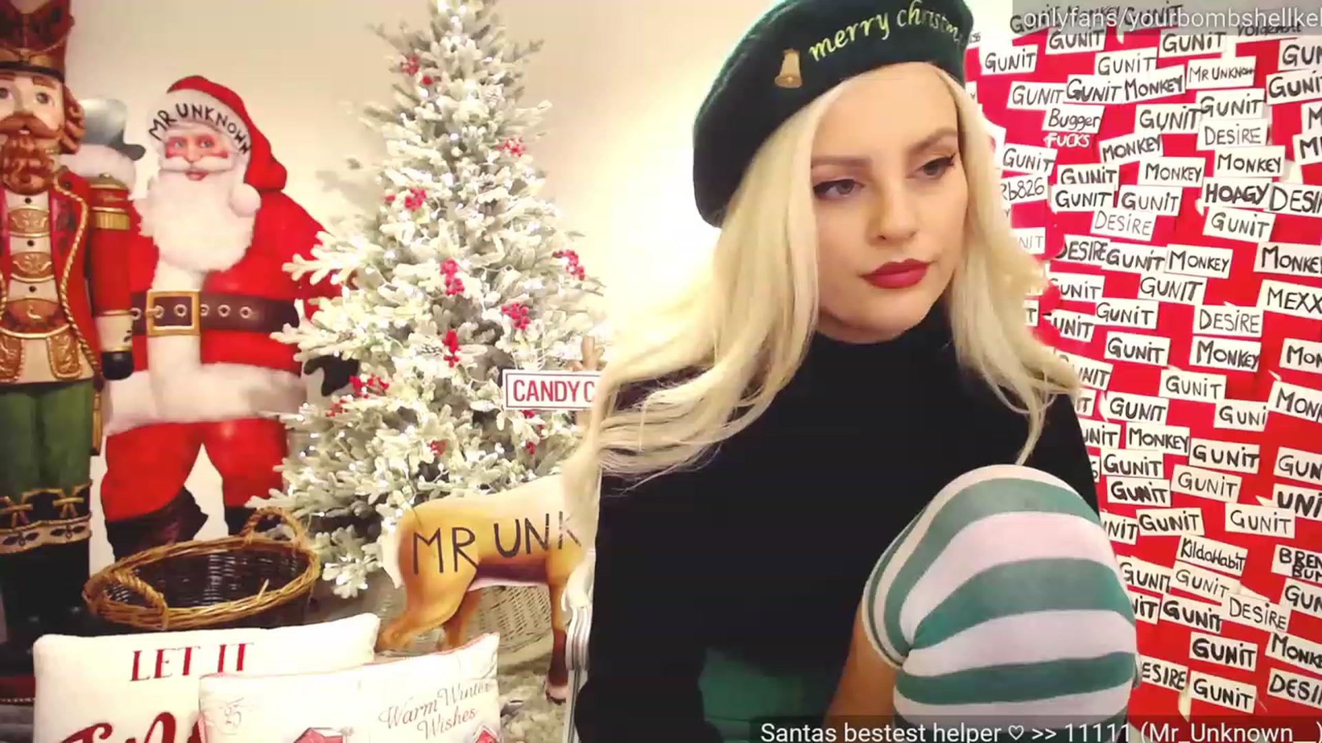 Gallery image thumbnail from JingleKells's myfreecams stream on, 12/19/2022, 24:06 image 10 of 20