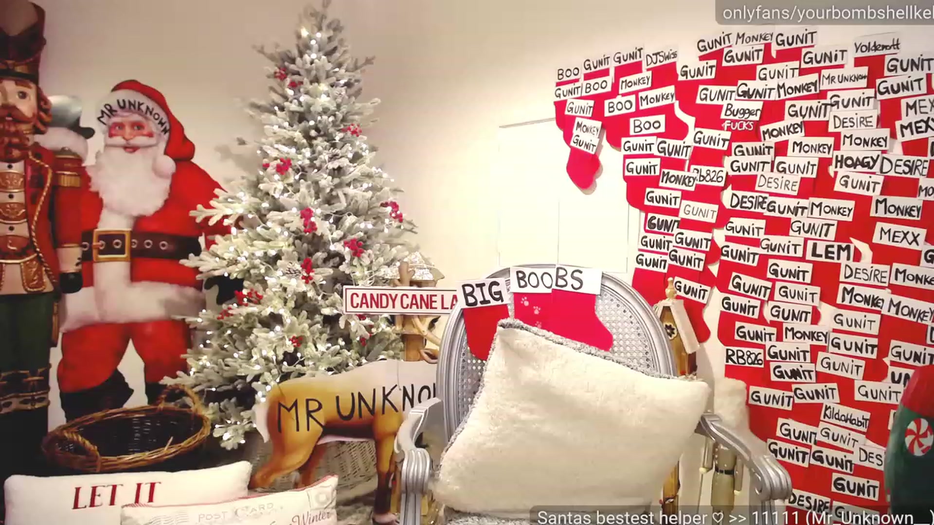 Gallery image thumbnail from JingleKells's myfreecams stream on, 12/19/2022, 03:25 image 3 of 20