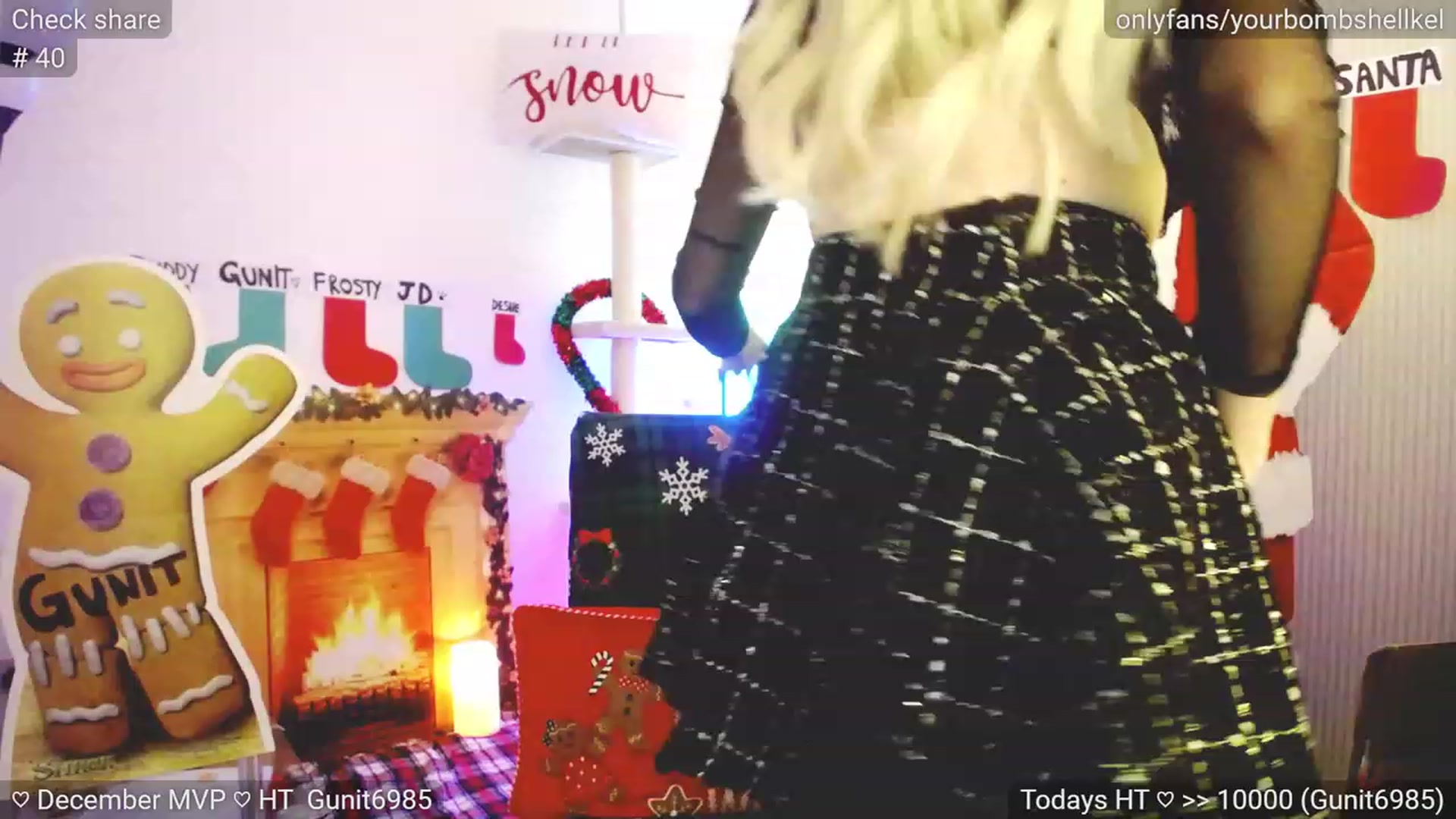 Gallery image thumbnail from JingleKells's myfreecams stream on, 12/03/2023, 02:46 image 11 of 20