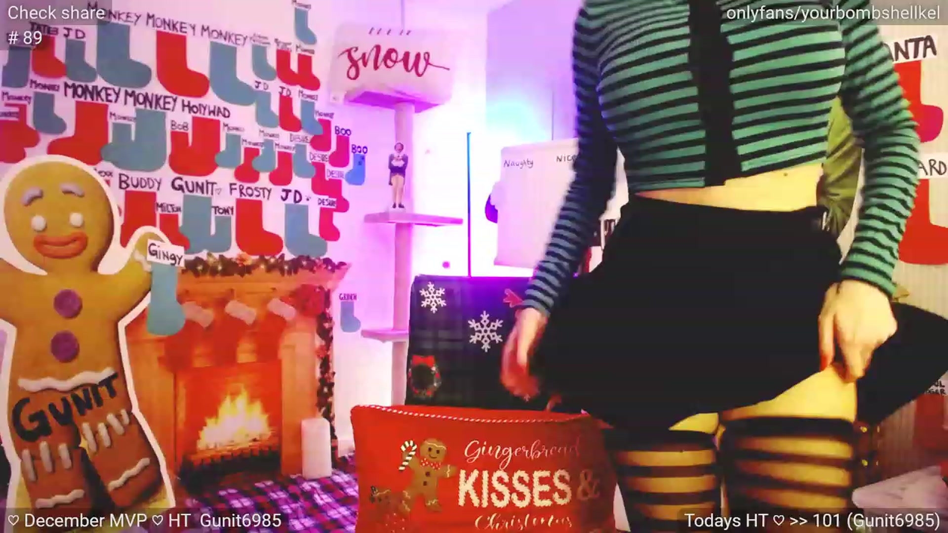 Gallery image thumbnail from JingleKells's myfreecams stream on, 12/21/2023, 22:38 image 18 of 20