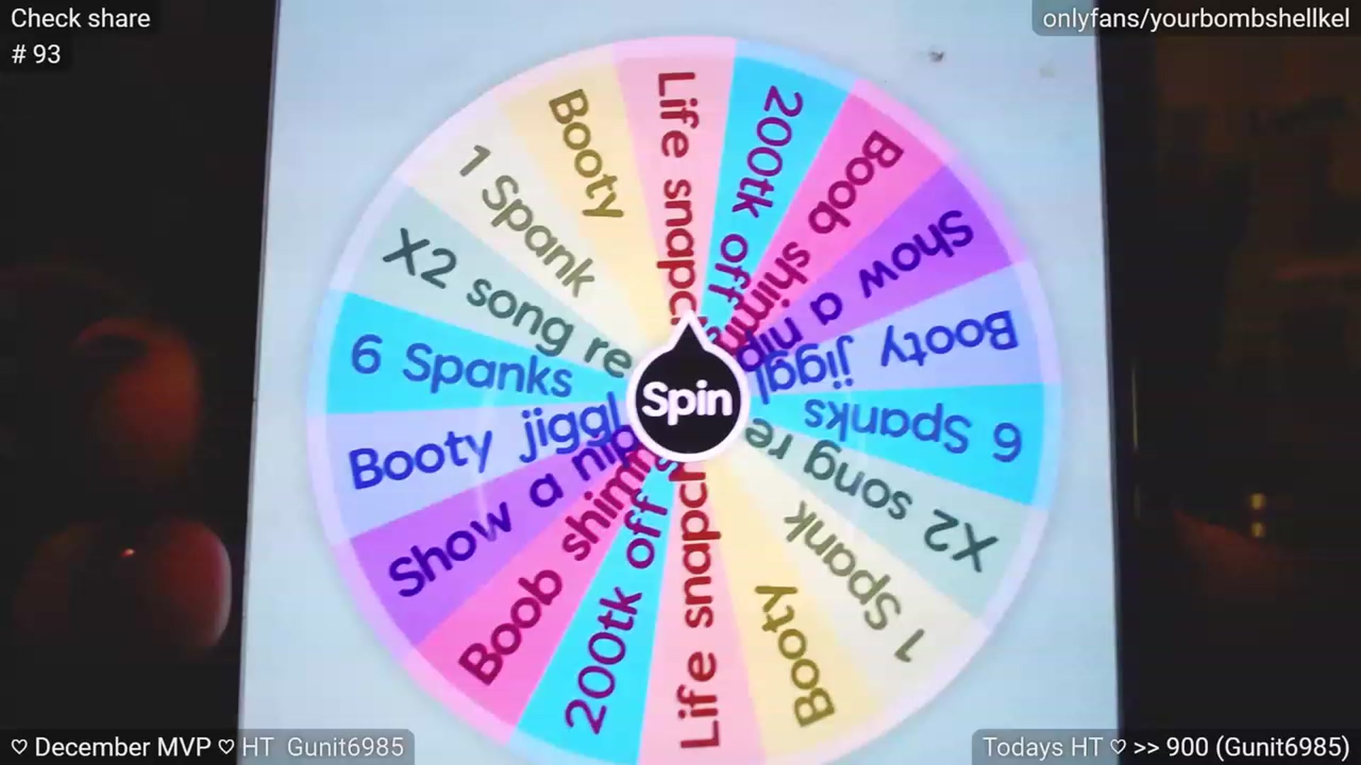 Gallery image thumbnail from JingleKells's myfreecams stream on, 12/24/2023, 01:06 image 18 of 20