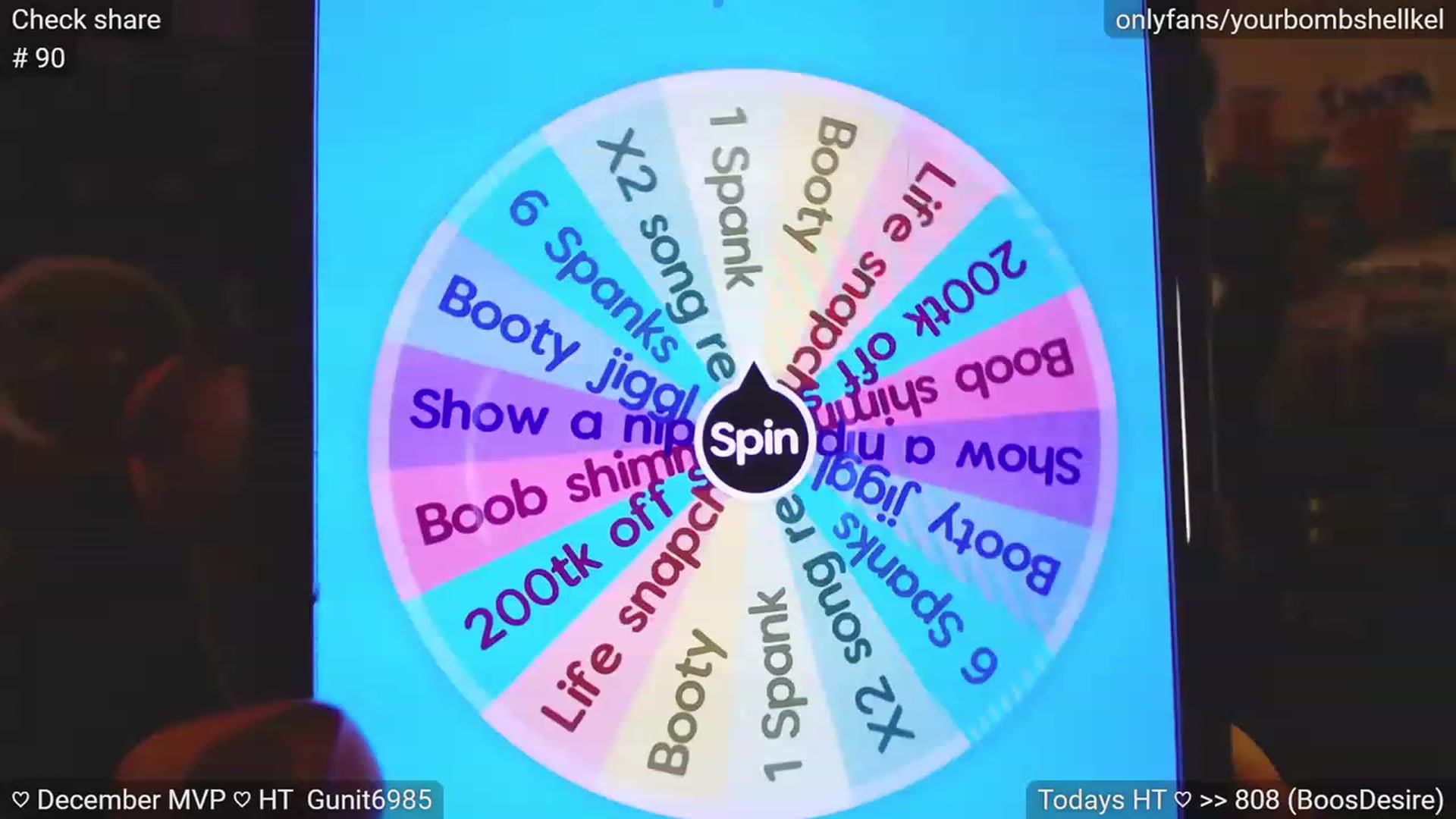 Gallery image thumbnail from JingleKells's myfreecams stream on, 12/31/2023, 24:18 image 4 of 20