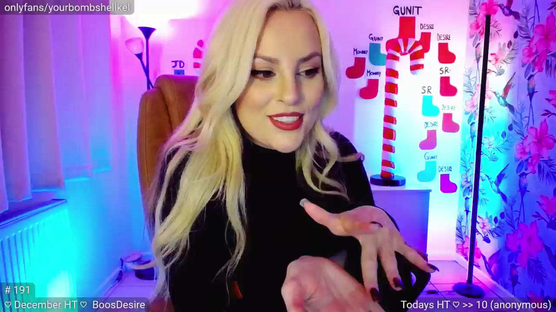 Gallery image thumbnail from JingleKells's myfreecams stream on, 12/10/2024, 24:01 image 16 of 20