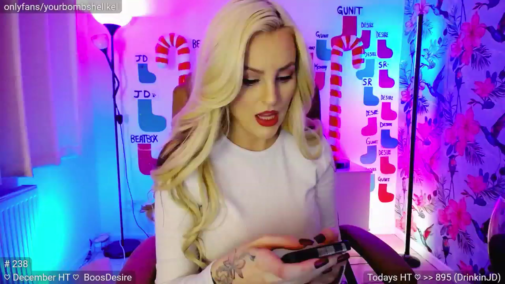 Gallery image thumbnail from JingleKells's myfreecams stream on, 12/12/2024, 01:30 image 5 of 20
