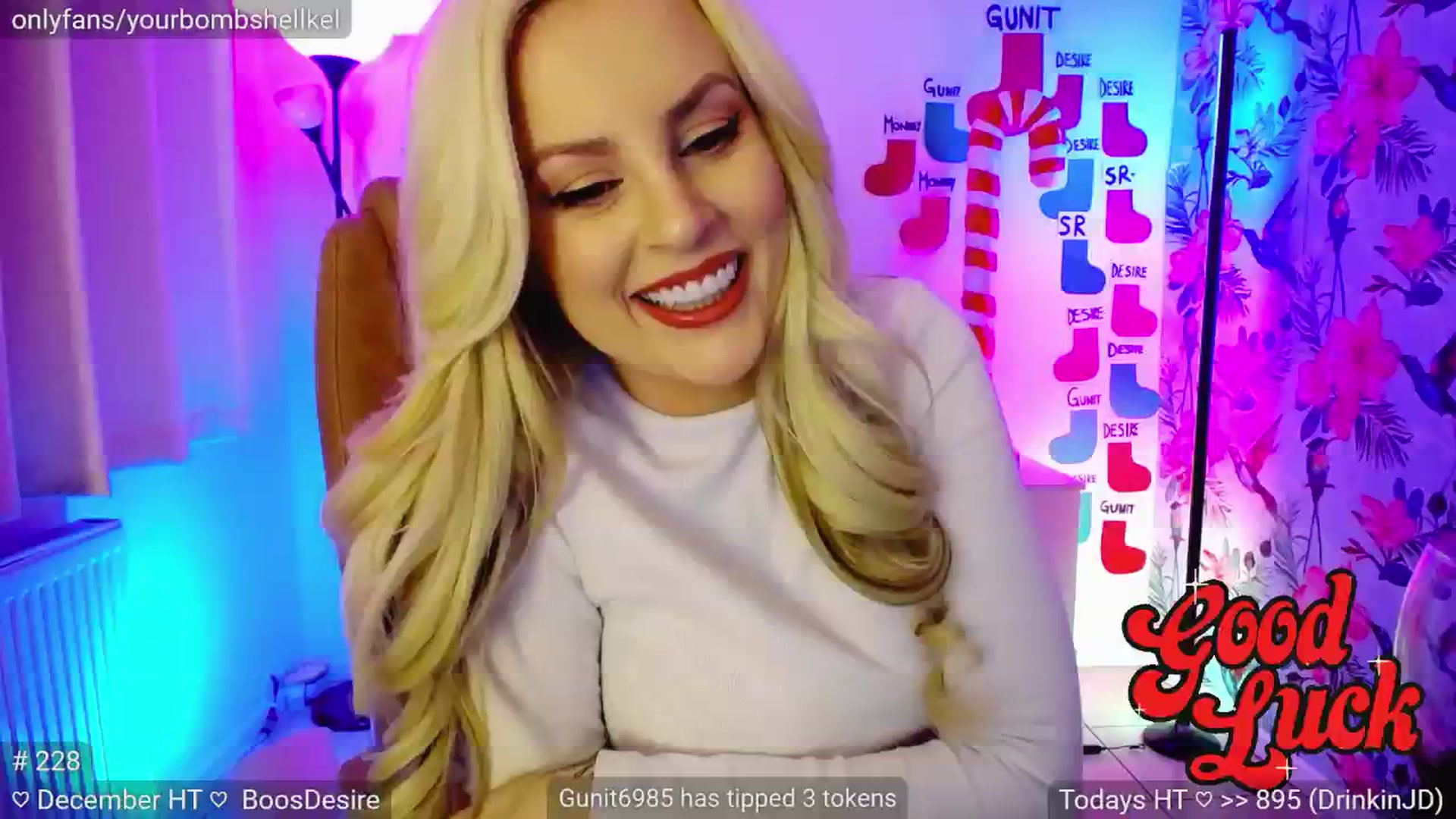 Gallery image thumbnail from JingleKells's myfreecams stream on, 12/12/2024, 01:30 image 12 of 20