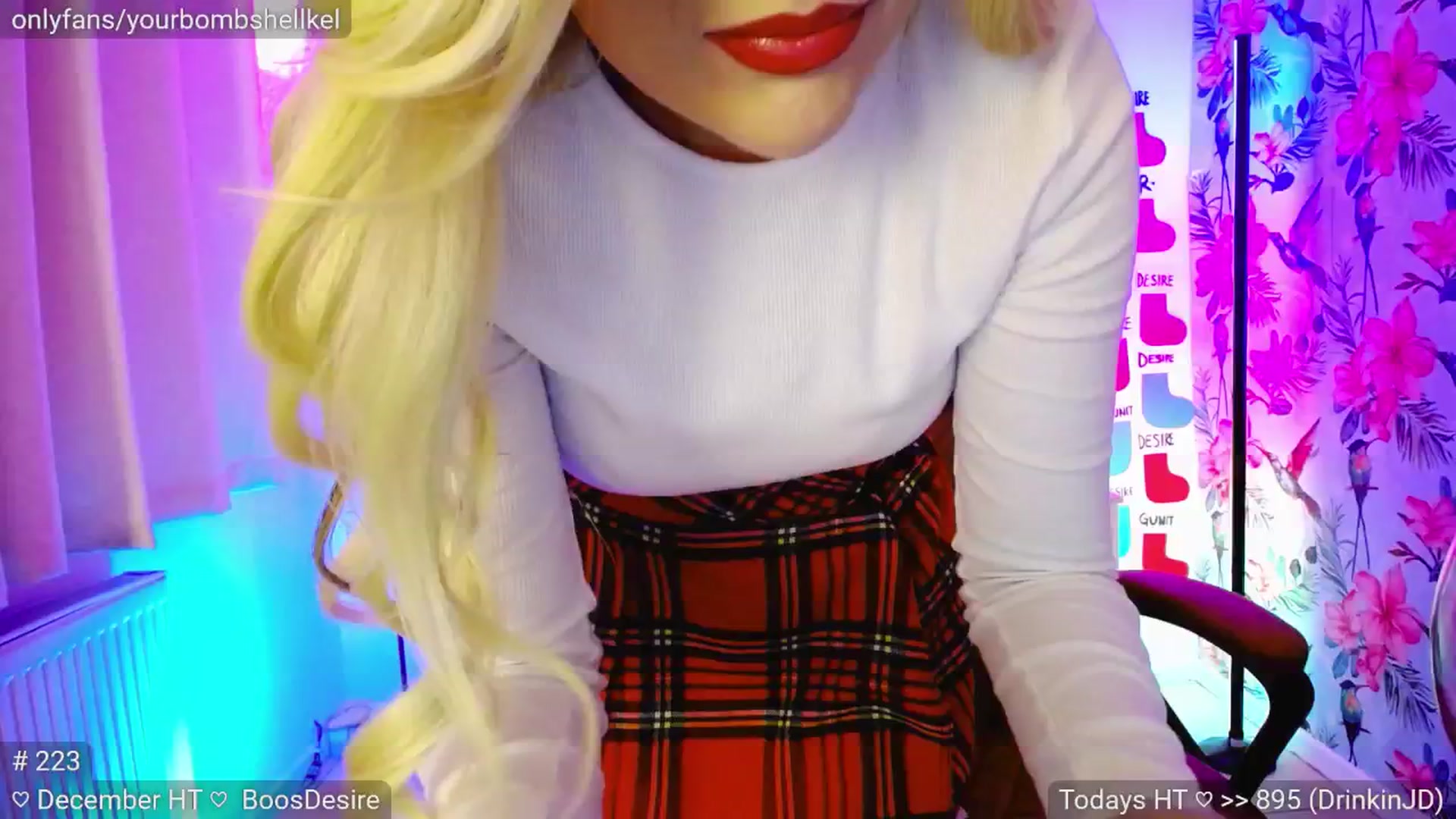 Gallery image thumbnail from JingleKells's myfreecams stream on, 12/12/2024, 01:30 image 14 of 20