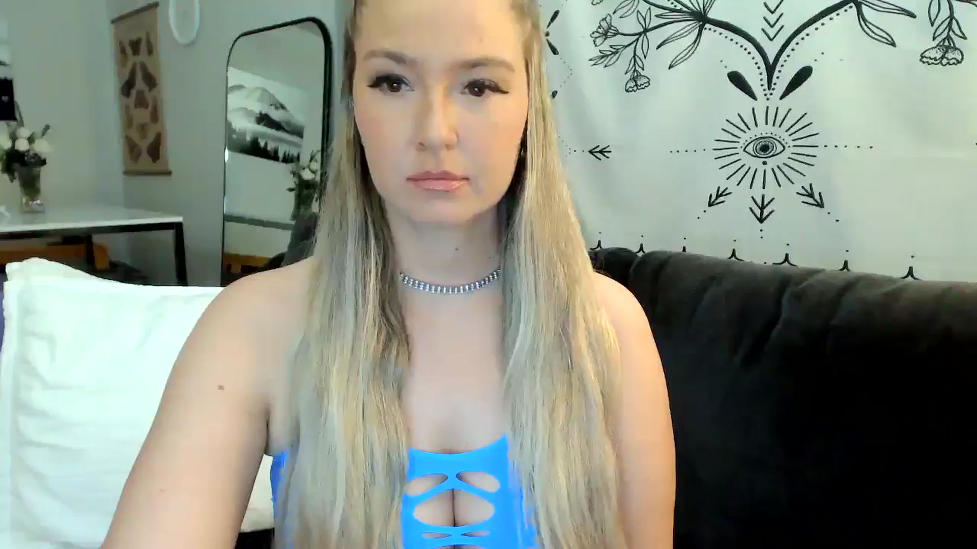 Gallery image thumbnail from JinnaWhite's myfreecams stream on, 04/30/2024, 03:15 image 8 of 20
