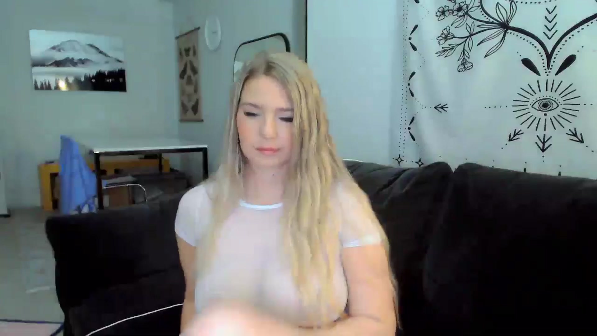 Gallery image thumbnail from JinnaWhite's myfreecams stream on, 05/27/2024, 01:13 image 16 of 20
