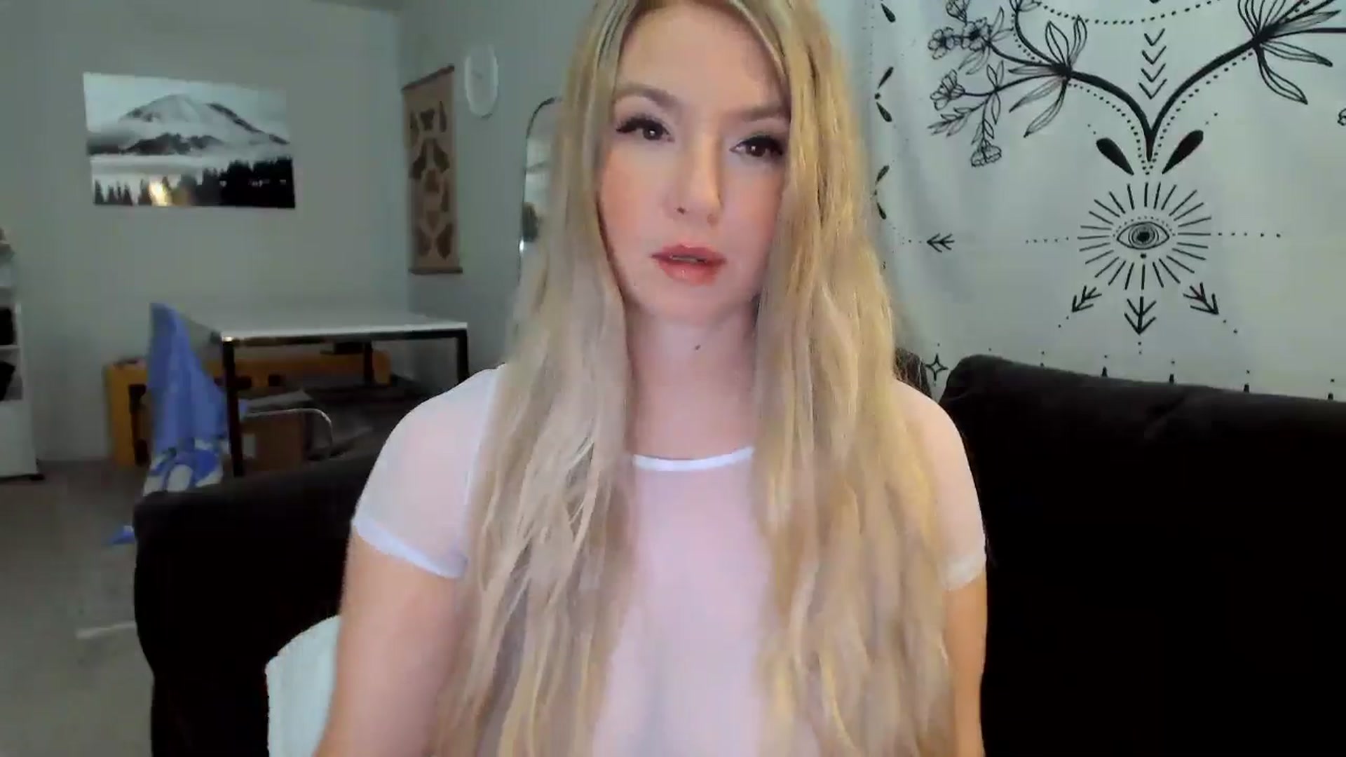 Gallery image thumbnail from JinnaWhite's myfreecams stream on, 05/27/2024, 05:06 image 2 of 20