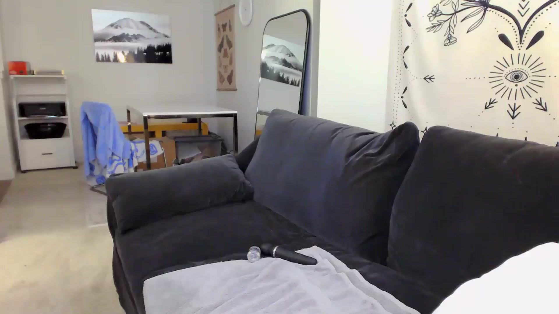 Gallery image thumbnail from JinnaWhite's myfreecams stream on, 05/28/2024, 05:27 image 2 of 20