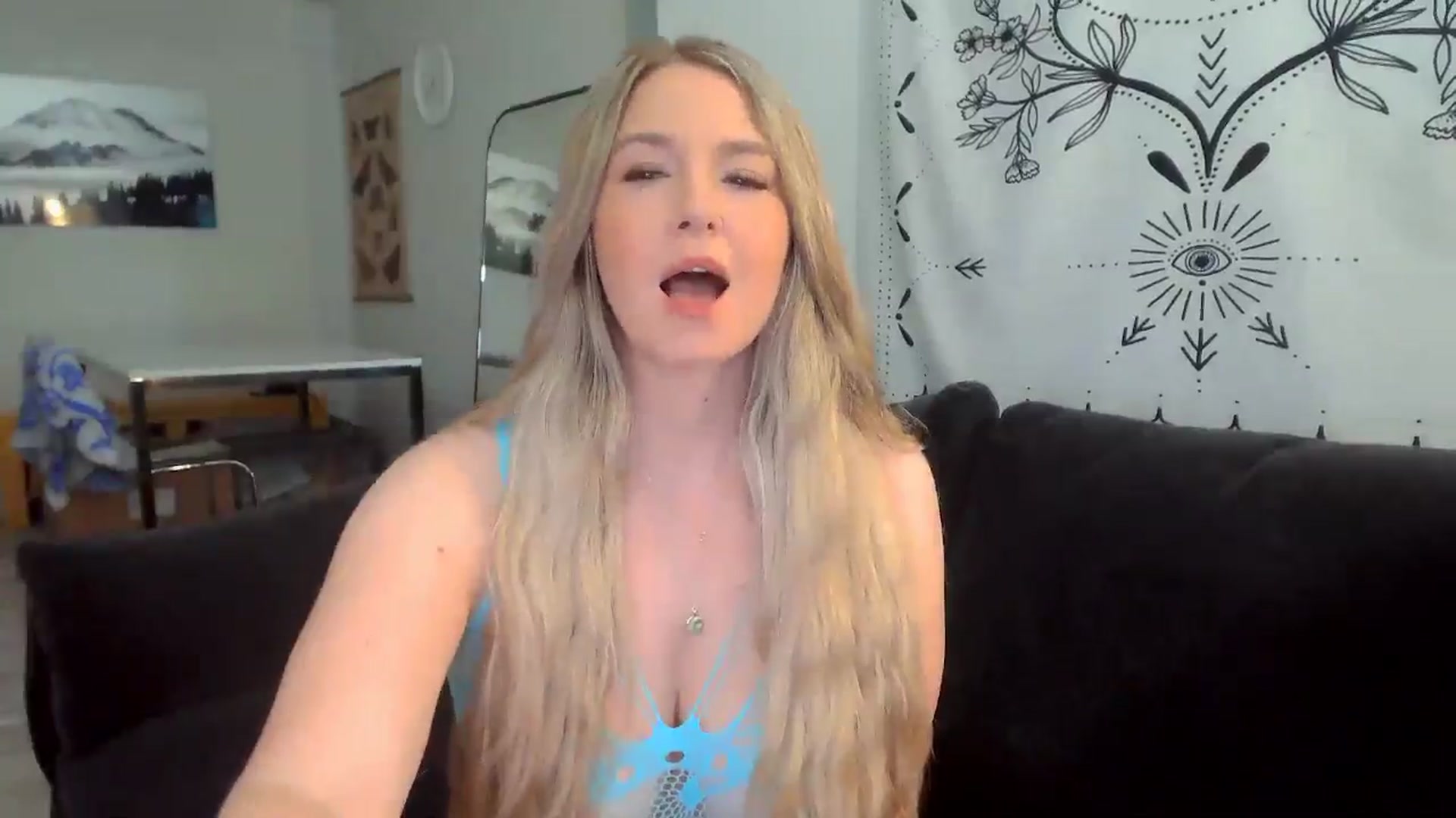Gallery image thumbnail from JinnaWhite's myfreecams stream on, 06/06/2024, 03:36 image 4 of 20