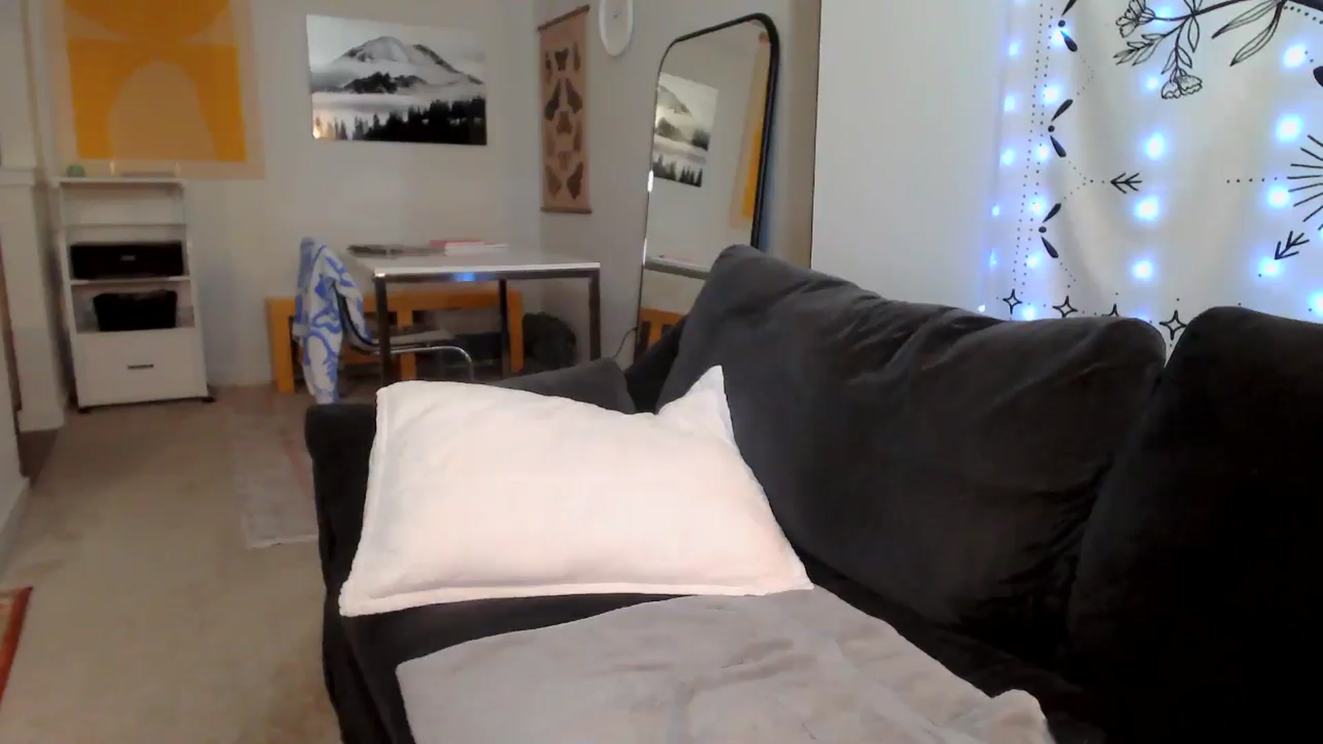 Gallery image thumbnail from JinnaWhite's myfreecams stream on, 07/10/2024, 07:03 image 19 of 20