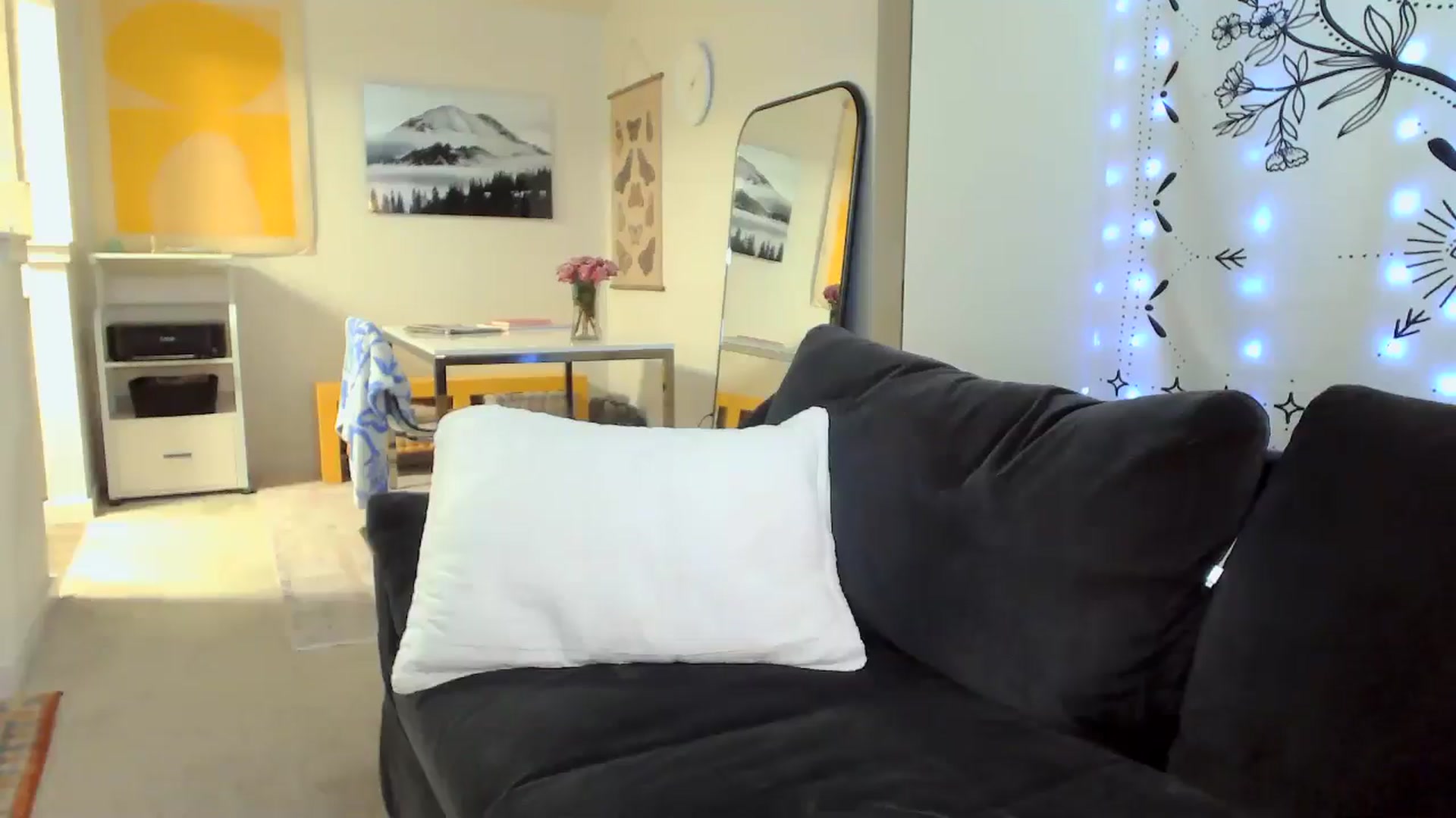 Gallery image thumbnail from JinnaWhite's myfreecams stream on, 07/11/2024, 02:03 image 15 of 20