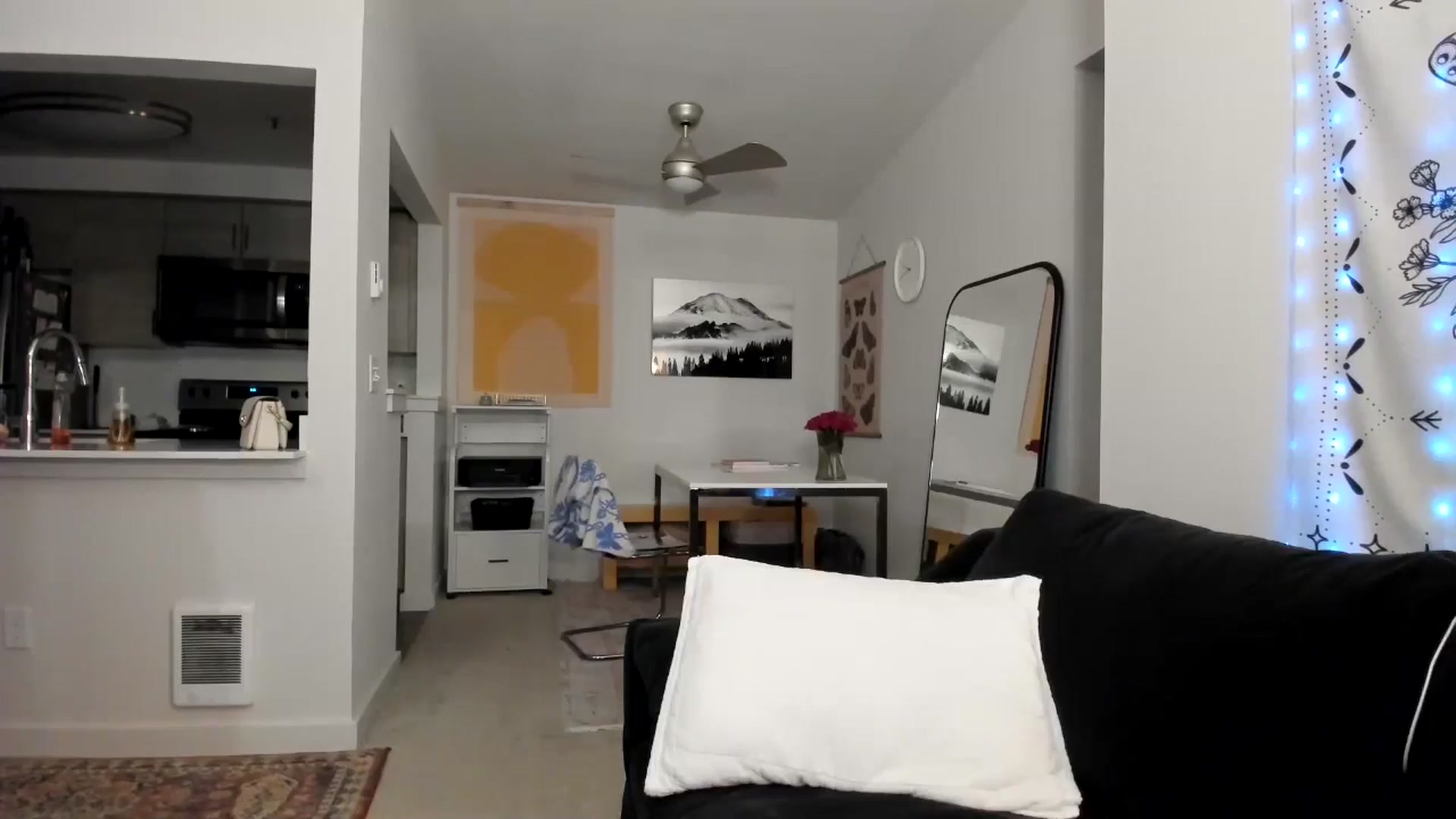 Gallery image thumbnail from JinnaWhite's myfreecams stream on, 07/24/2024, 04:48 image 17 of 20