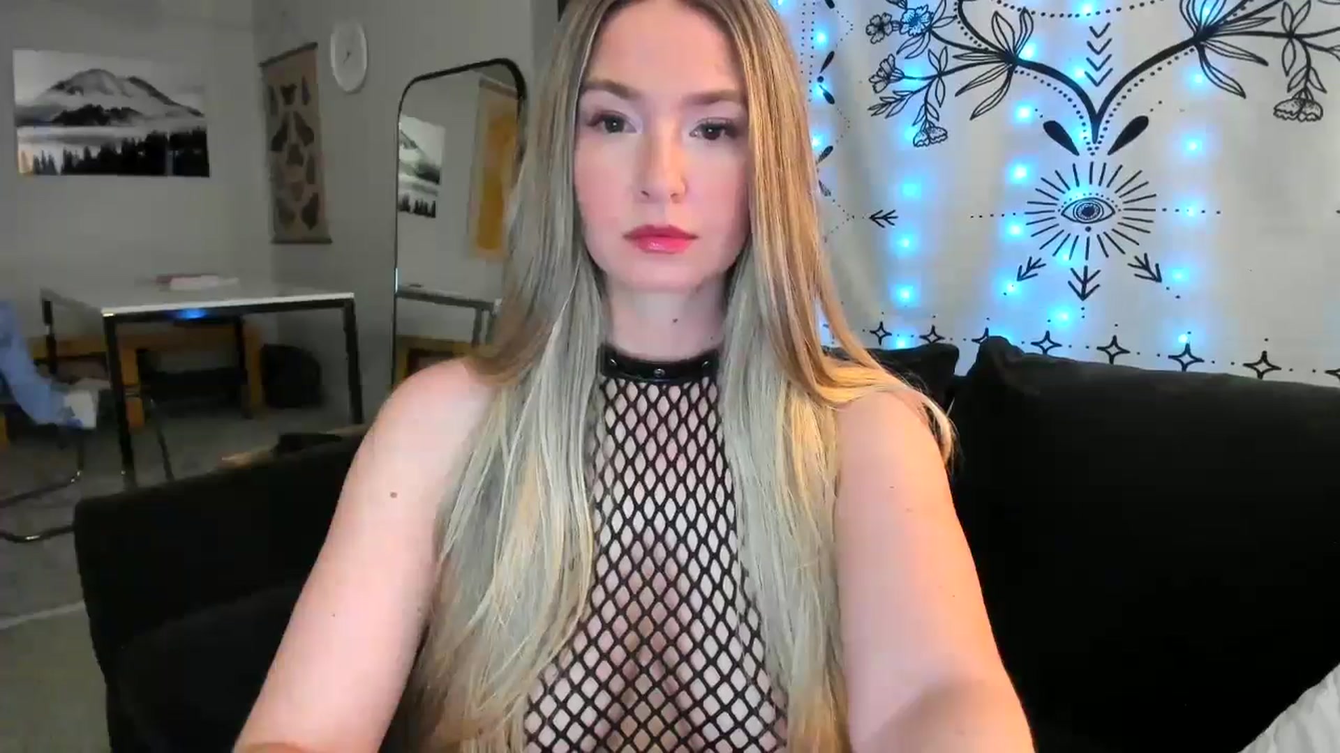Gallery image thumbnail from JinnaWhite's myfreecams stream on, 08/17/2024, 03:03 image 17 of 20