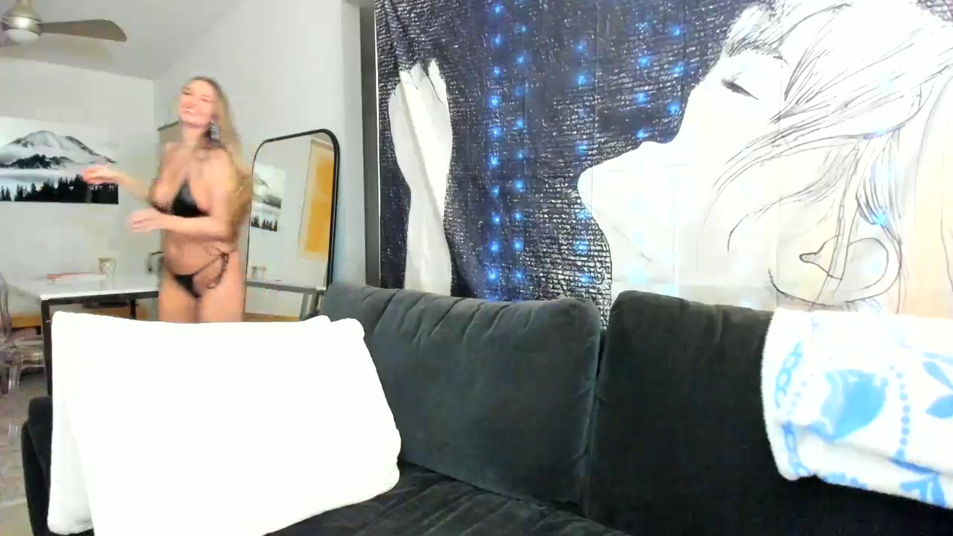 Gallery image thumbnail from JinnaWhite's myfreecams stream on, 09/07/2024, 03:29 image 17 of 20