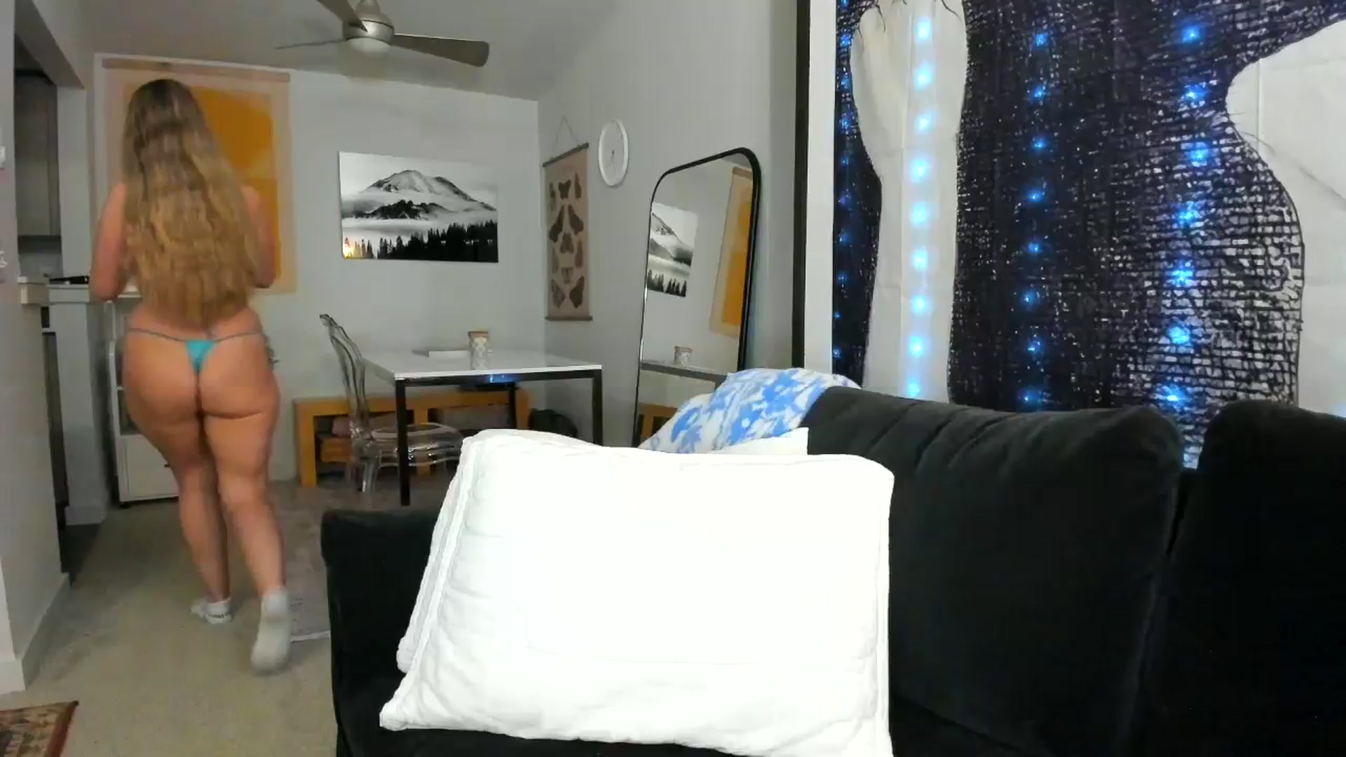 Gallery image thumbnail from JinnaWhite's myfreecams stream on, 09/09/2024, 03:09 image 1 of 20