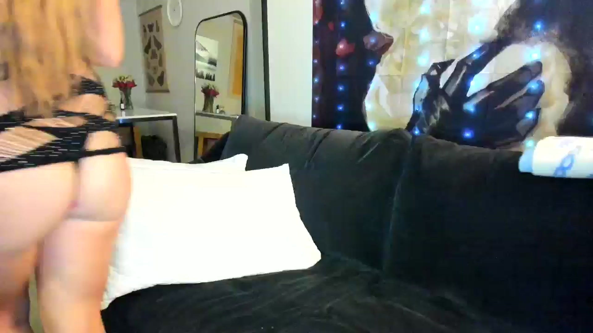 Gallery image thumbnail from JinnaWhite's myfreecams stream on, 10/02/2024, 05:23 image 19 of 20
