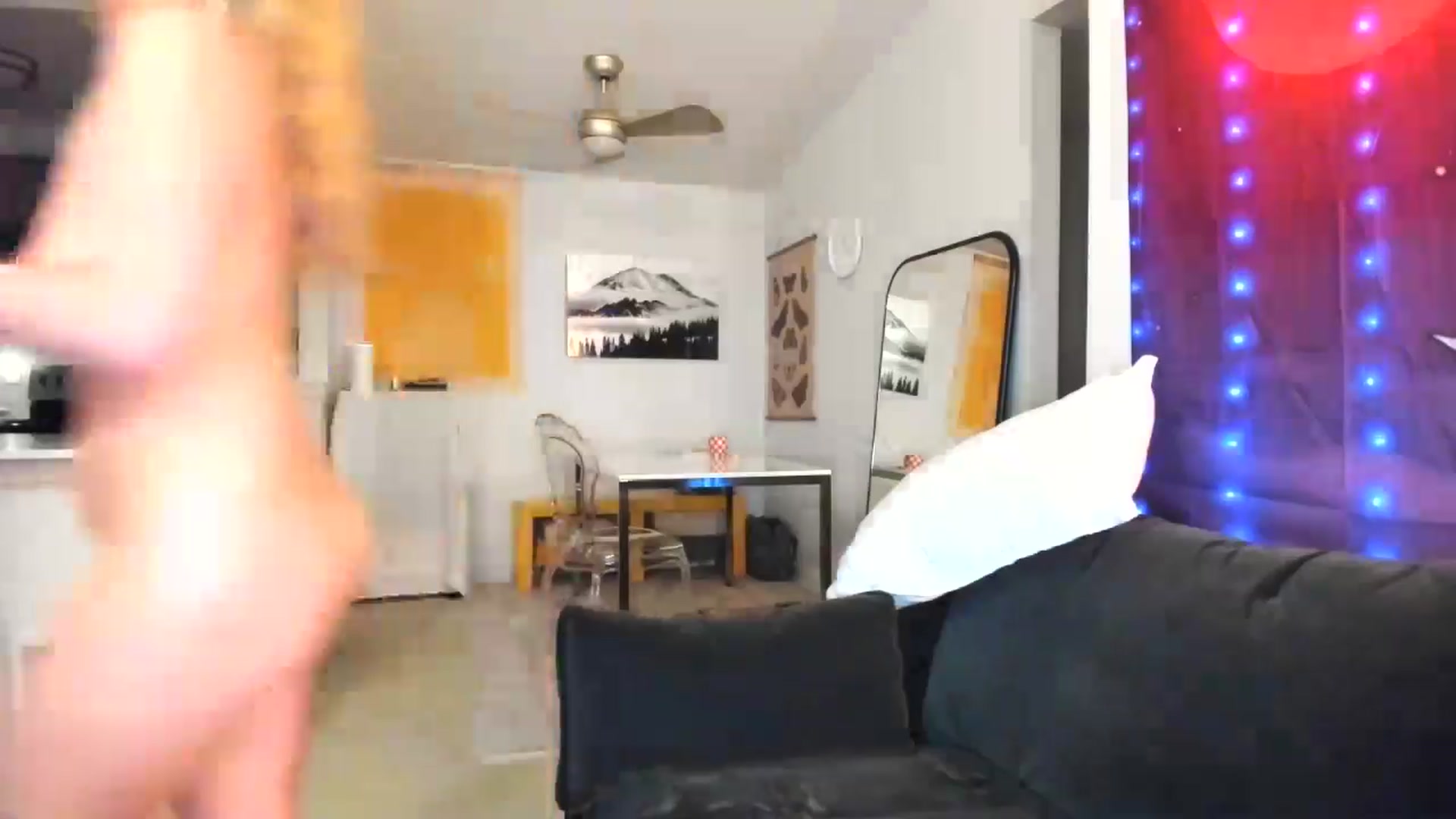 Gallery image thumbnail from JinnaWhite's myfreecams stream on, 11/17/2024, 07:03 image 16 of 20