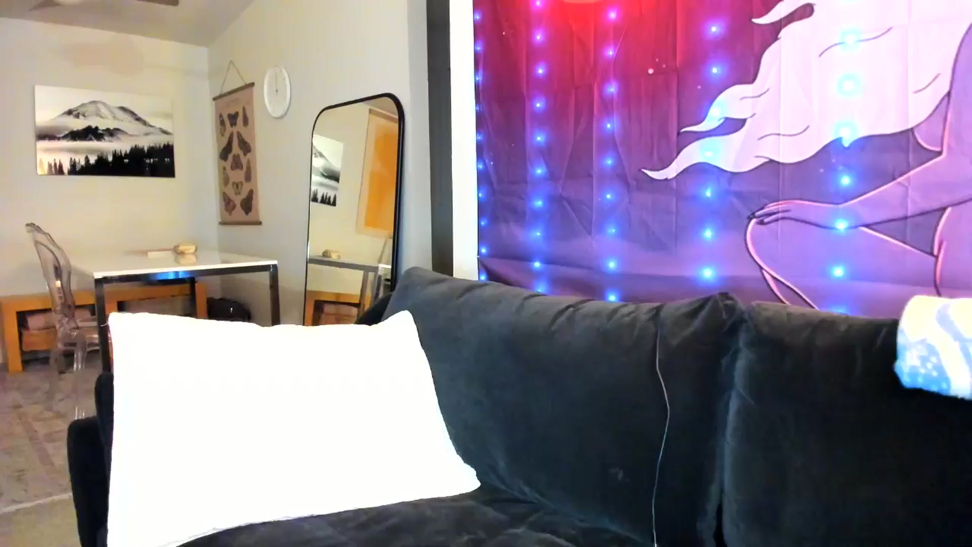 Gallery image thumbnail from JinnaWhite's myfreecams stream on, 11/28/2024, 03:07 image 3 of 20