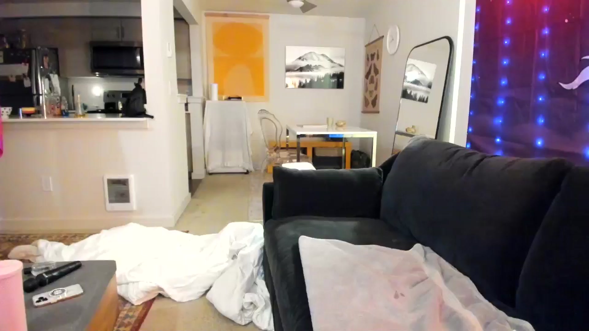 Gallery image thumbnail from JinnaWhite's myfreecams stream on, 12/03/2024, 06:01 image 1 of 20