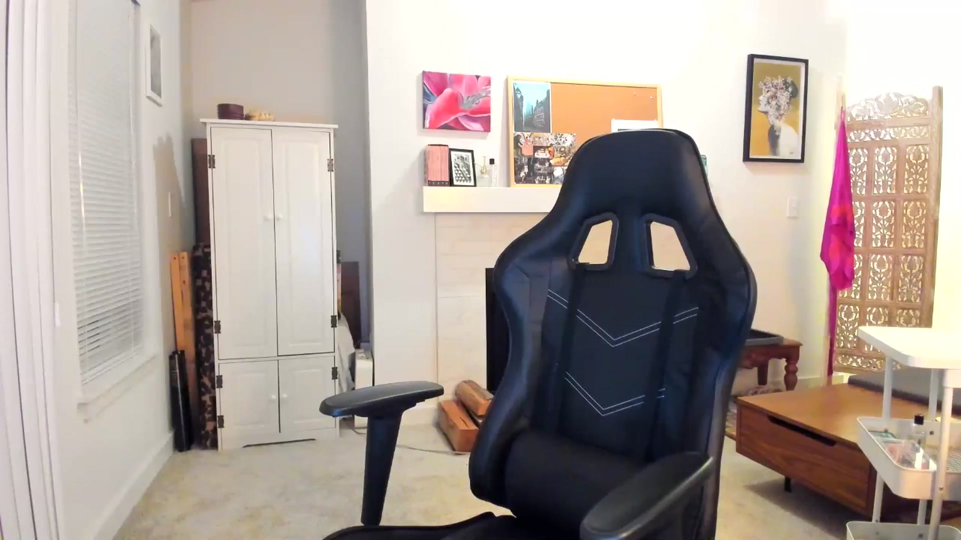 Gallery image thumbnail from JinnaWhite's myfreecams stream on, 12/21/2024, 03:36 image 20 of 20
