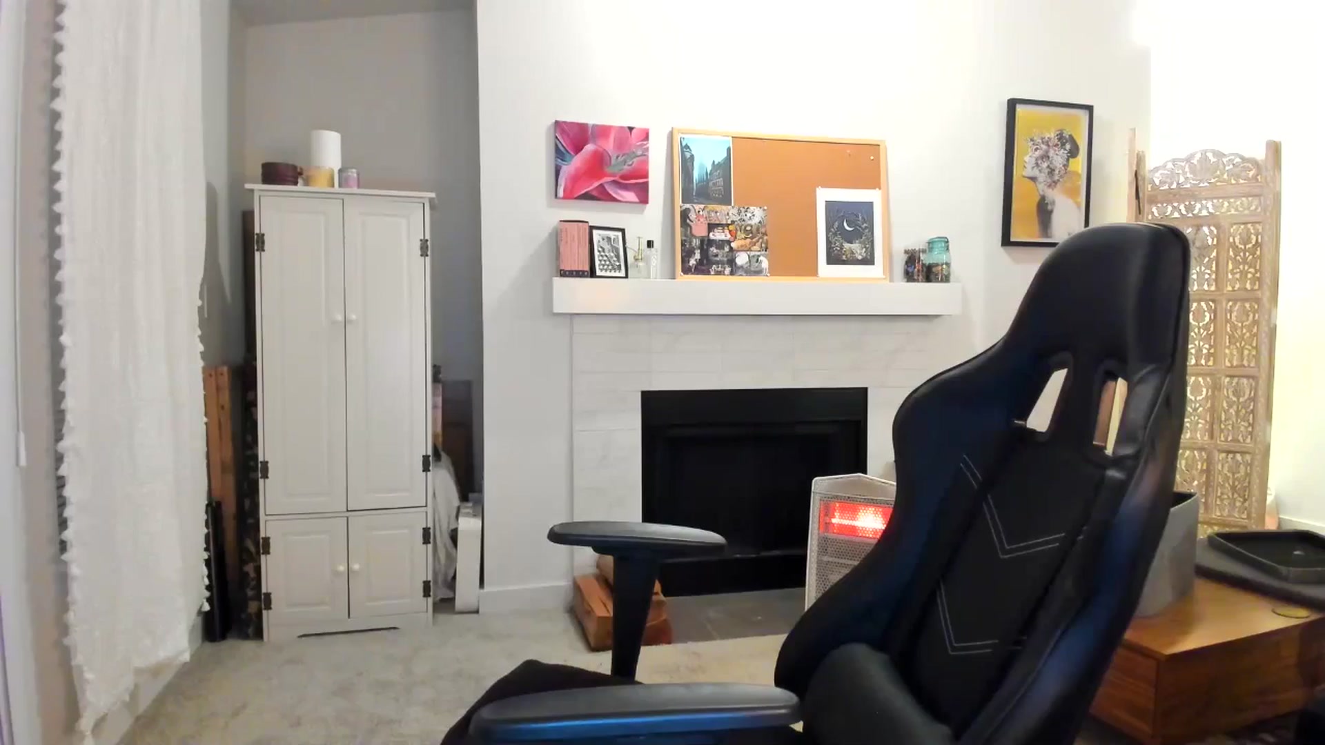 Gallery image thumbnail from JinnaWhite's myfreecams stream on, 12/26/2024, 06:32 image 20 of 20