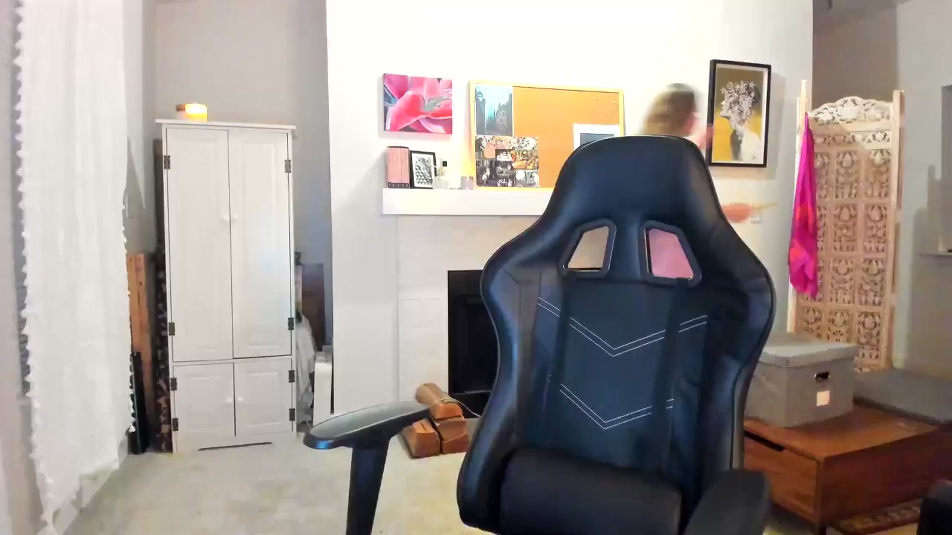 Gallery image thumbnail from JinnaWhite's myfreecams stream on, 12/29/2024, 05:13 image 2 of 20