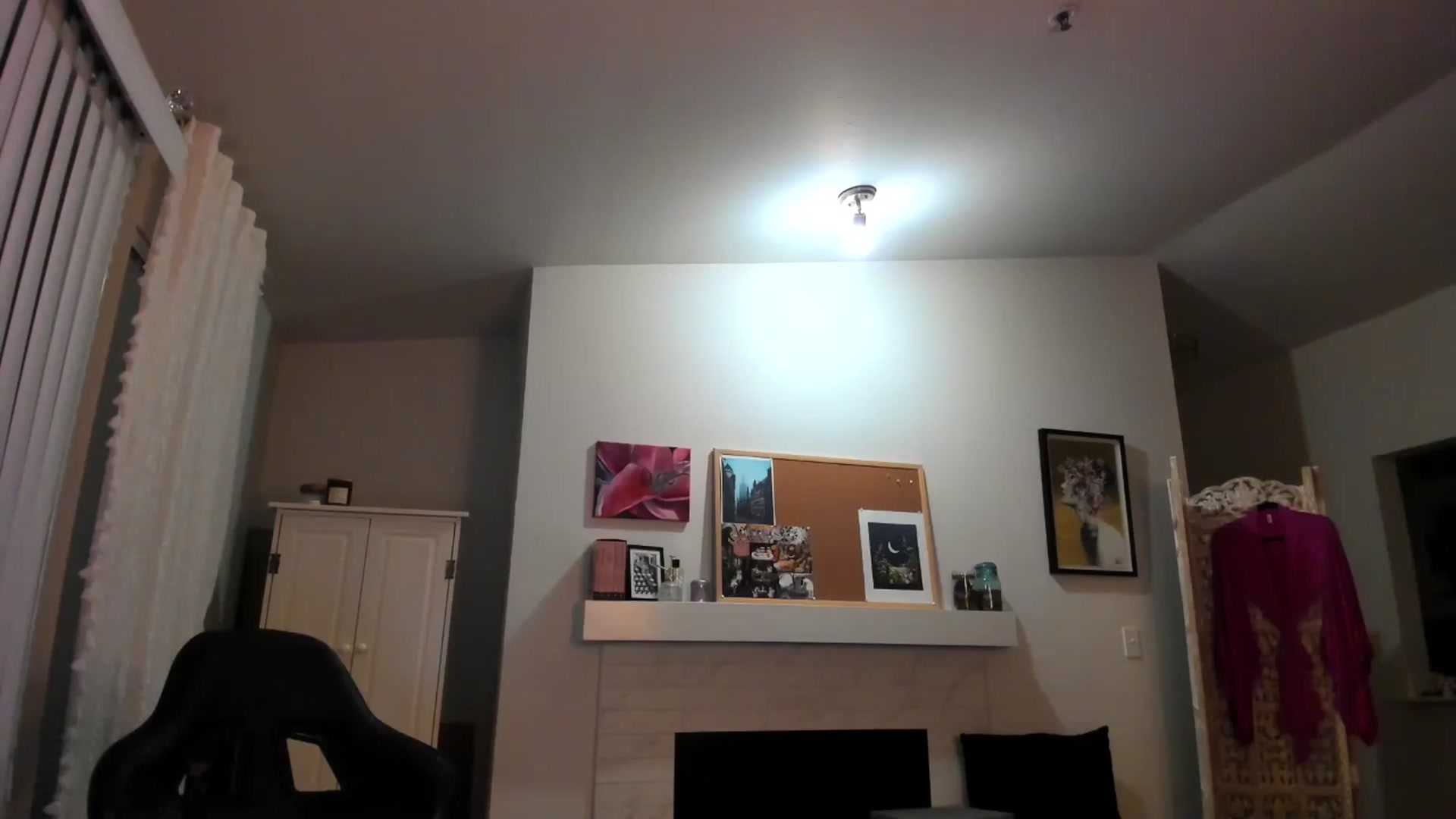 Gallery image thumbnail from JinnaWhite's myfreecams stream on, 01/13/2025, 02:29 image 7 of 20