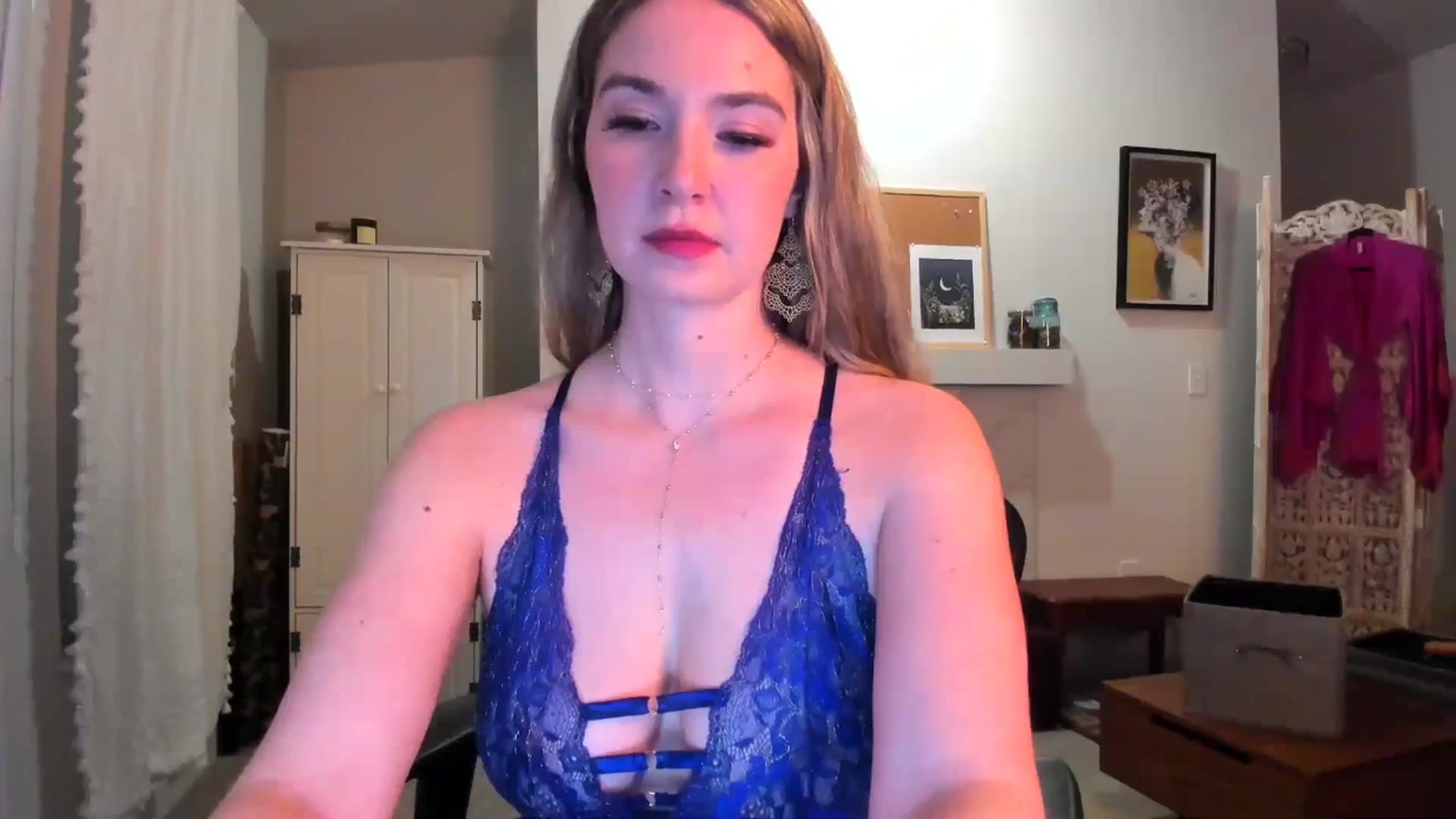 Gallery image thumbnail from JinnaWhite's myfreecams stream on, 01/16/2025, 06:41 image 10 of 20