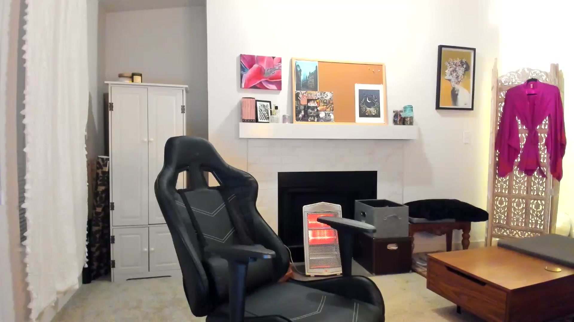 Gallery image thumbnail from JinnaWhite's myfreecams stream on, 01/17/2025, 03:26 image 20 of 20