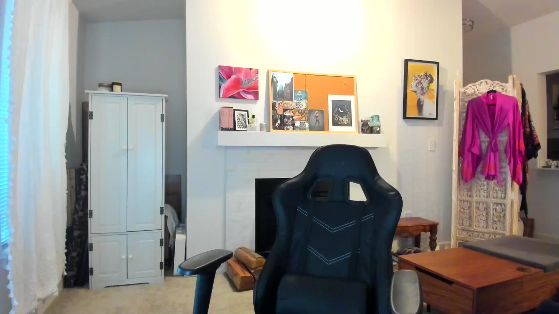 Gallery image thumbnail from JinnaWhite's myfreecams stream on, 01/18/2025, 23:10 image 5 of 20