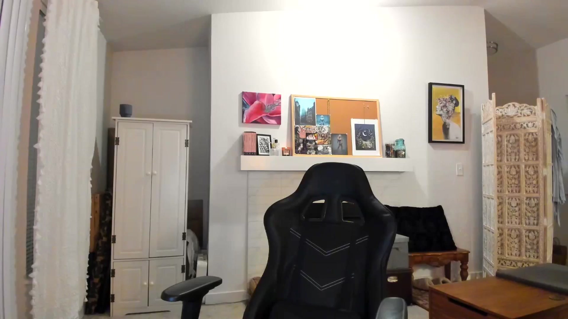 Gallery image thumbnail from JinnaWhite's myfreecams stream on, 01/31/2025, 02:52 image 14 of 20