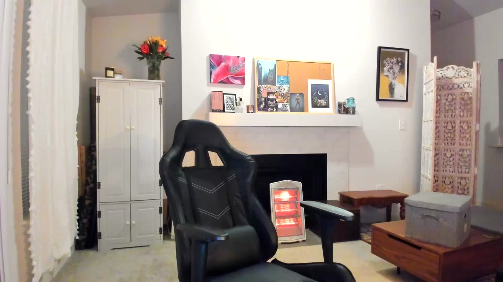 Gallery image thumbnail from JinnaWhite's myfreecams stream on, 02/20/2025, 07:02 image 4 of 20