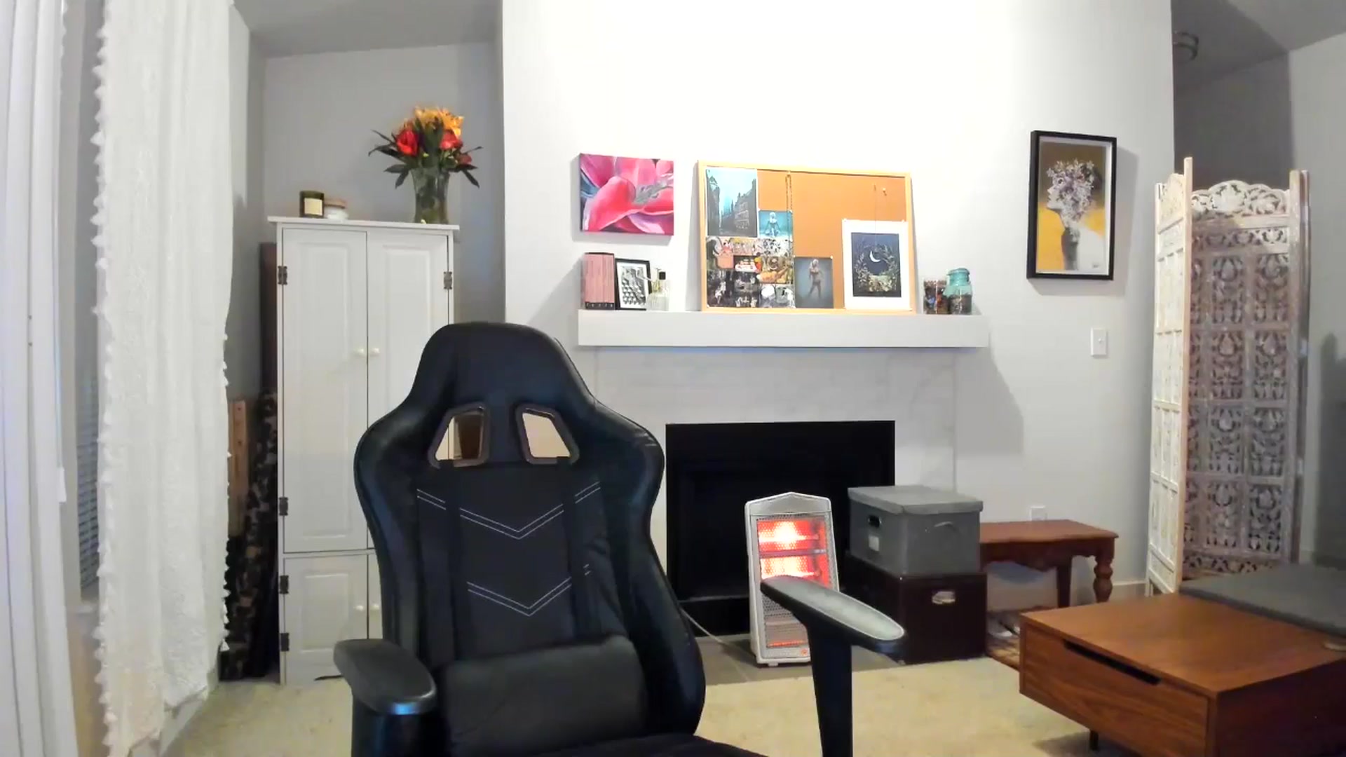 Gallery image thumbnail from JinnaWhite's myfreecams stream on, 02/21/2025, 04:54 image 3 of 20