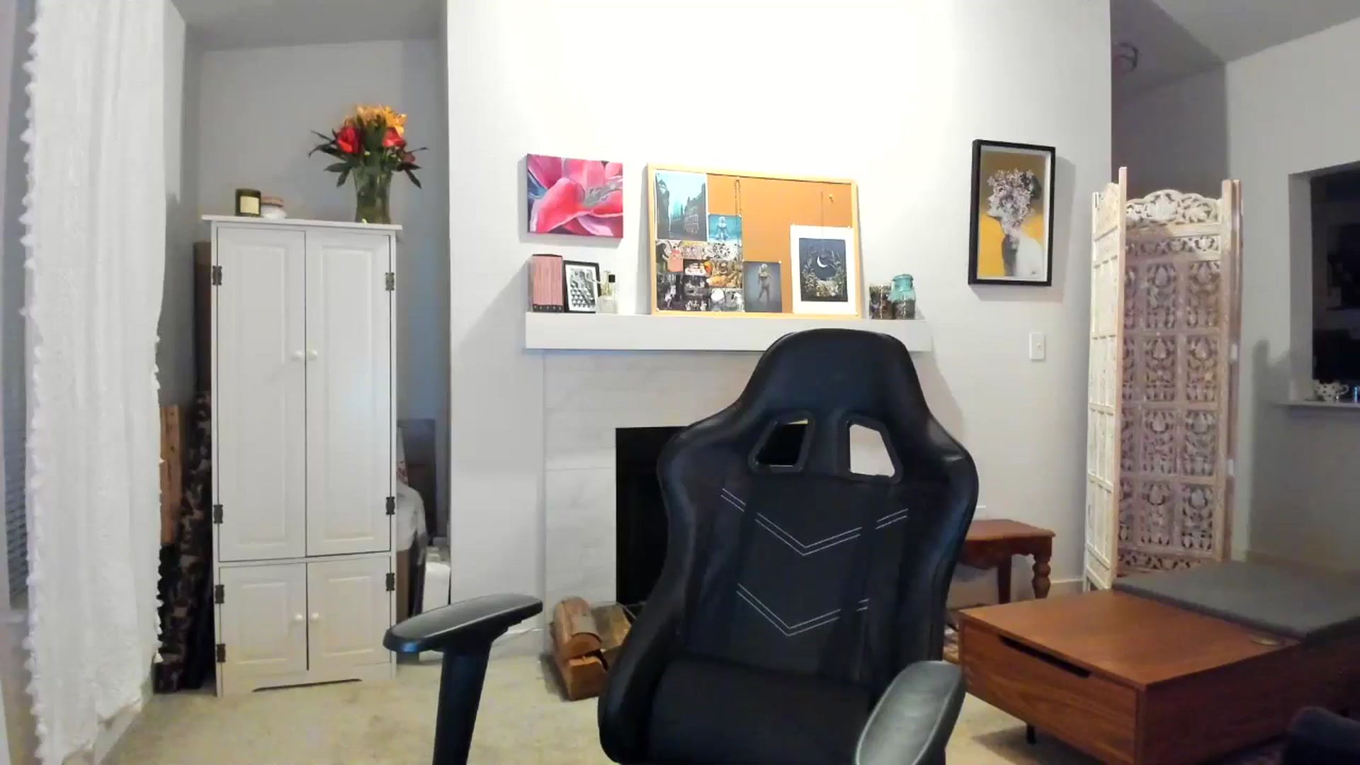 Gallery image thumbnail from JinnaWhite's myfreecams stream on, 02/21/2025, 05:54 image 2 of 20