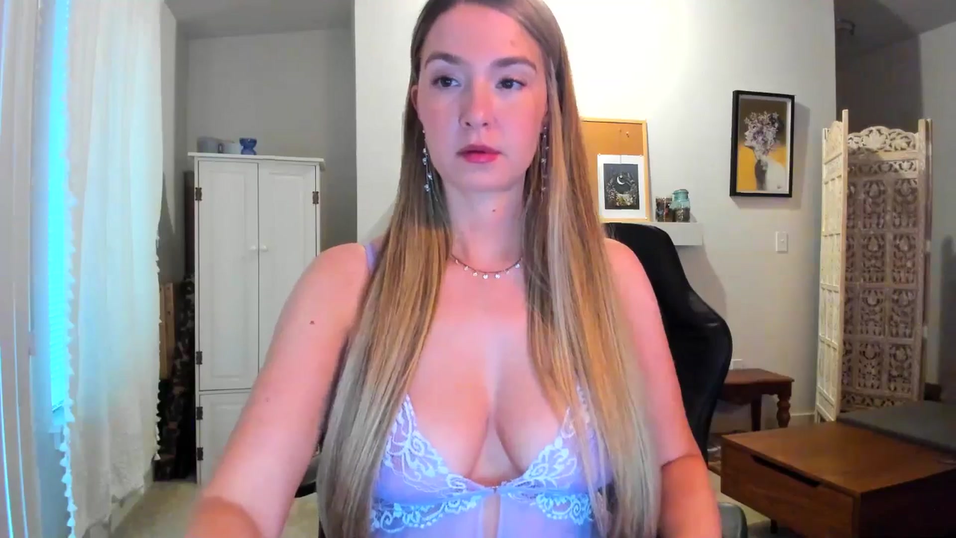 Gallery image thumbnail from JinnaWhite's myfreecams stream on, 03/02/2025, 22:48 image 5 of 20