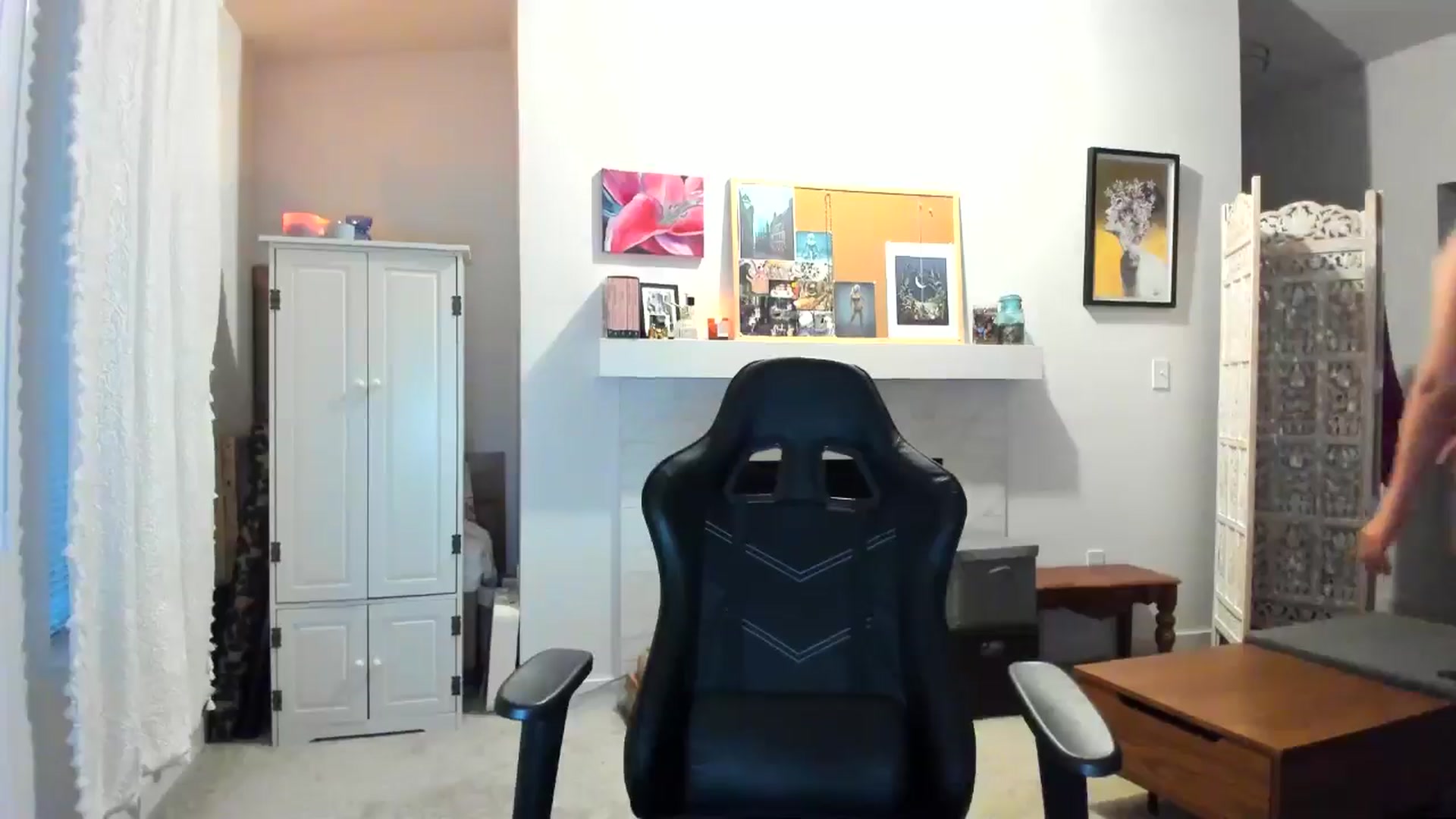 Gallery image thumbnail from JinnaWhite's myfreecams stream on, 03/12/2025, 01:50 image 20 of 20