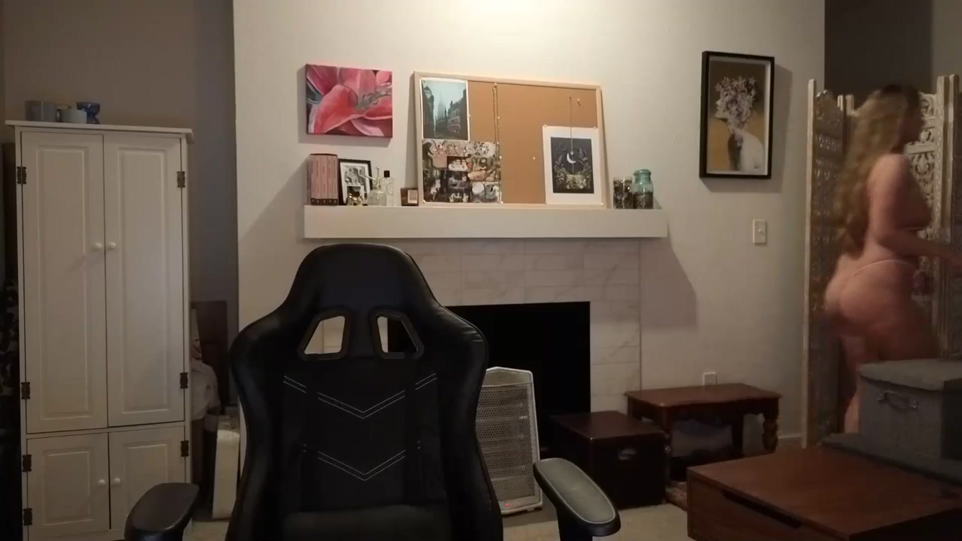 Gallery image thumbnail from JinnaWhite's myfreecams stream on, 03/30/2025, 06:01 image 2 of 20