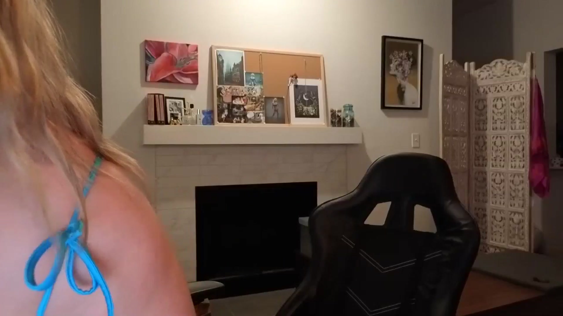 Gallery image thumbnail from JinnaWhite's myfreecams stream on, 06/25/2025, 03:19 image 9 of 20