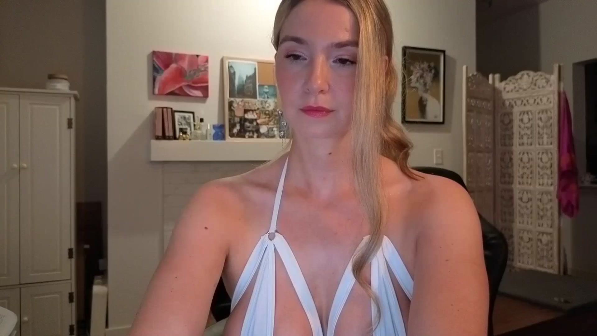 Gallery image thumbnail from JinnaWhite's myfreecams stream on, 07/01/2025, 04:21 image 8 of 20