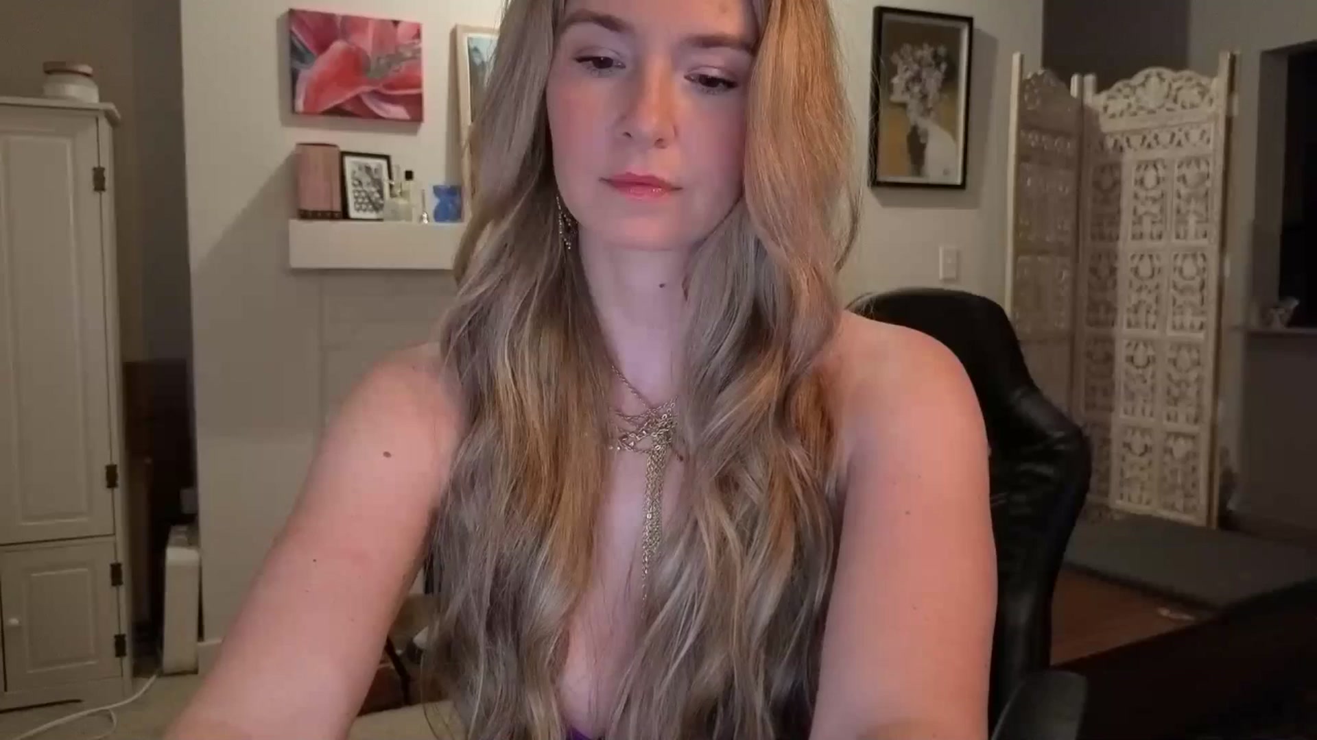 Gallery image thumbnail from JinnaWhite's myfreecams stream on, 07/24/2025, 04:55 image 13 of 20