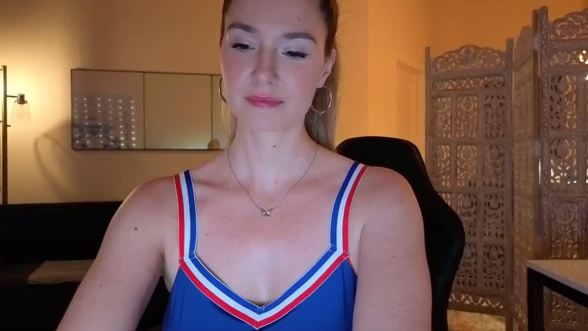 Gallery image thumbnail from JinnaWhite's myfreecams stream on, 09/13/2025, 03:40 image 8 of 20