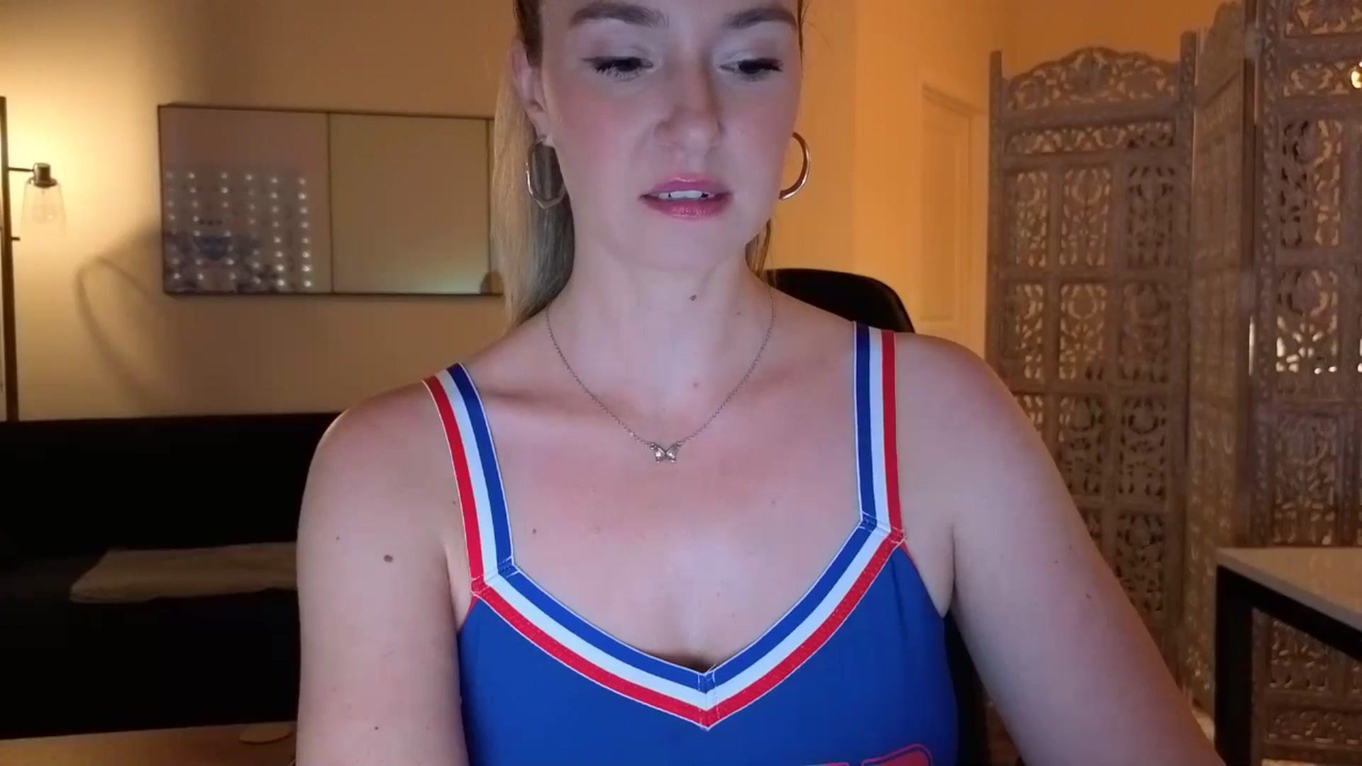 Gallery image thumbnail from JinnaWhite's myfreecams stream on, 09/13/2025, 03:40 image 6 of 20