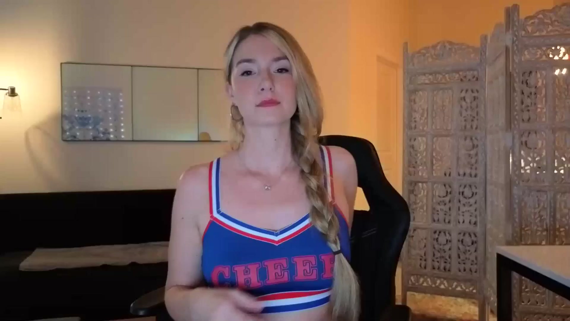 Gallery image thumbnail from JinnaWhite's myfreecams stream on, 09/13/2025, 03:40 image 1 of 20
