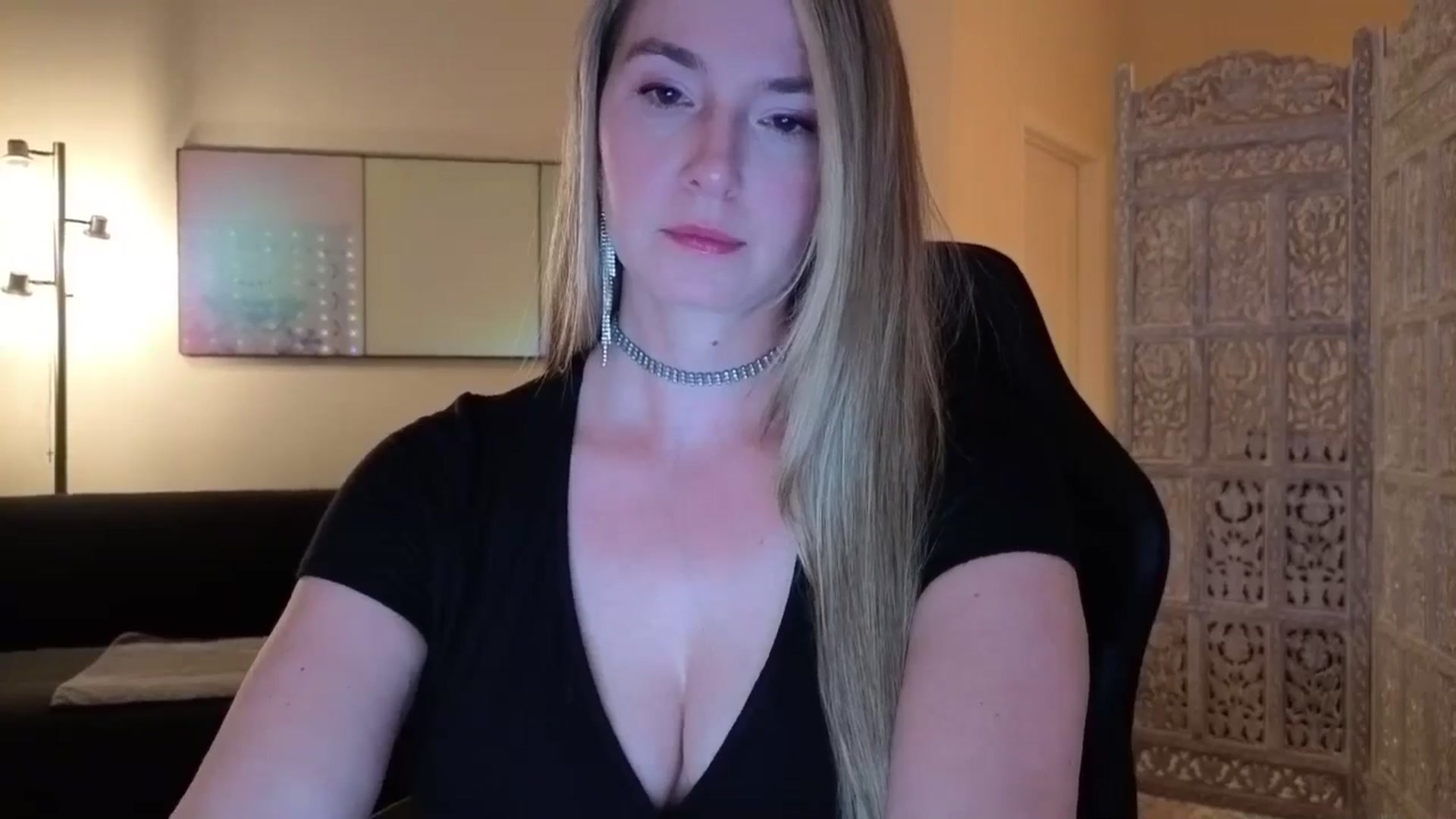 Gallery image thumbnail from JinnaWhite's myfreecams stream on, 10/08/2025, 03:58 image 7 of 20