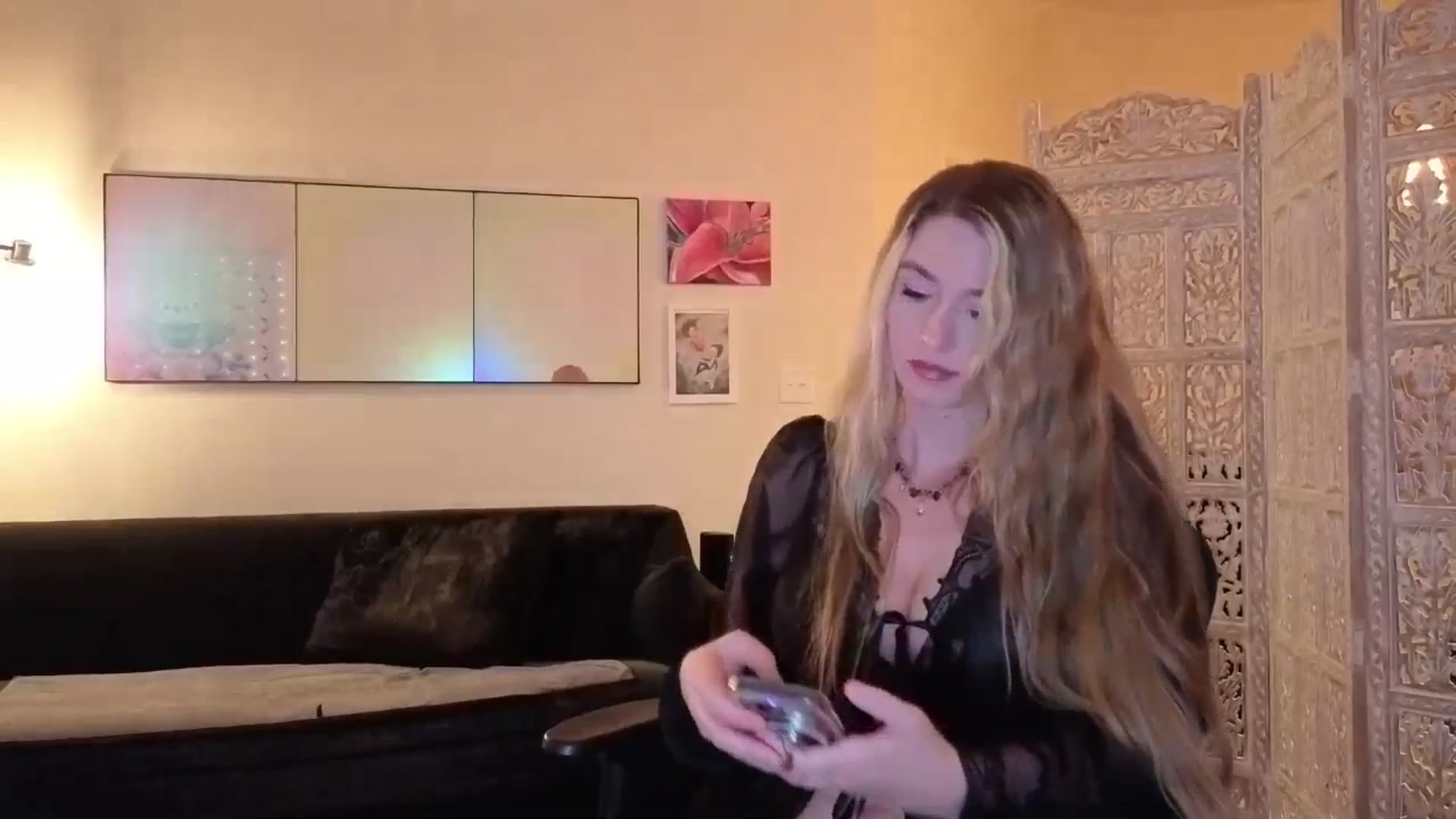 Gallery image thumbnail from JinnaWhite's myfreecams stream on, 10/17/2025, 02:38 image 3 of 20