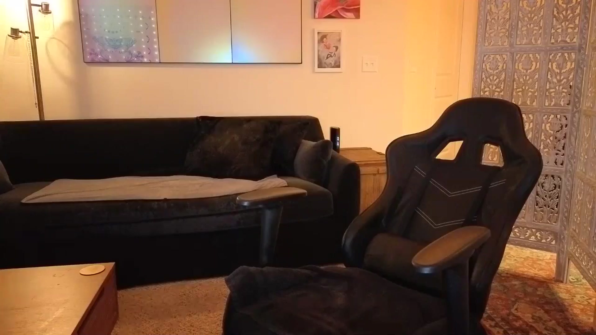 Gallery image thumbnail from JinnaWhite's myfreecams stream on, 11/20/2025, 02:38 image 13 of 20