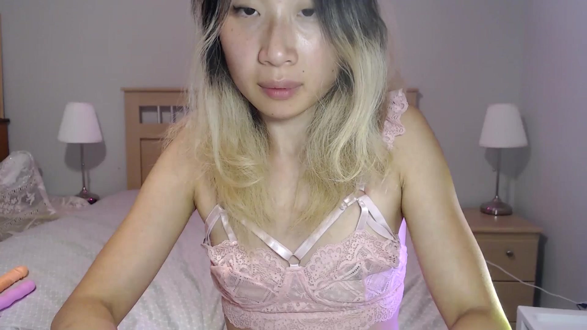 Gallery image thumbnail from Jiwoo's myfreecams stream on, 09/16/2025, 01:52 image 5 of 20