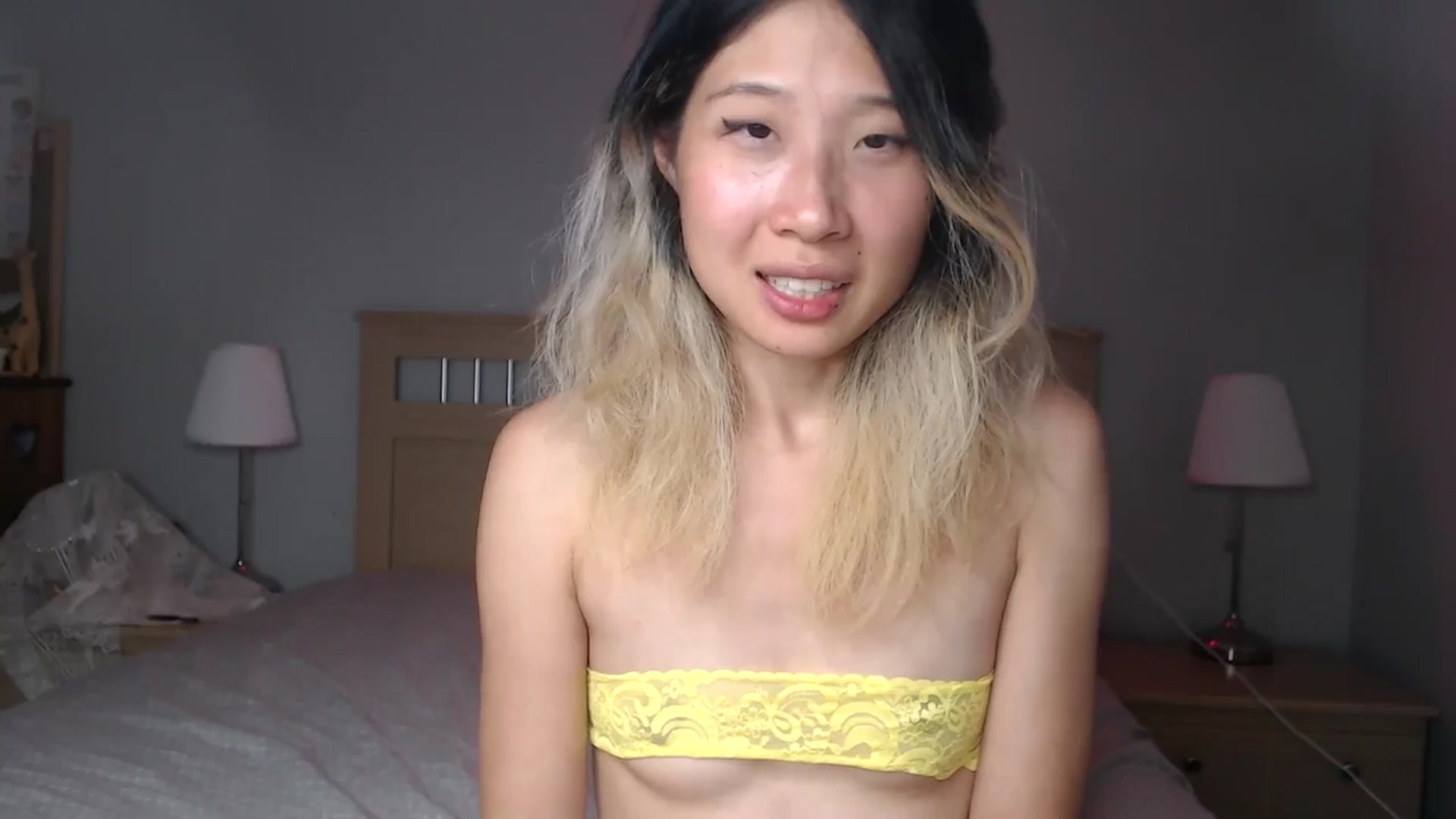 Gallery image thumbnail from Jiwoo's myfreecams stream on, 09/18/2025, 01:05 image 11 of 20